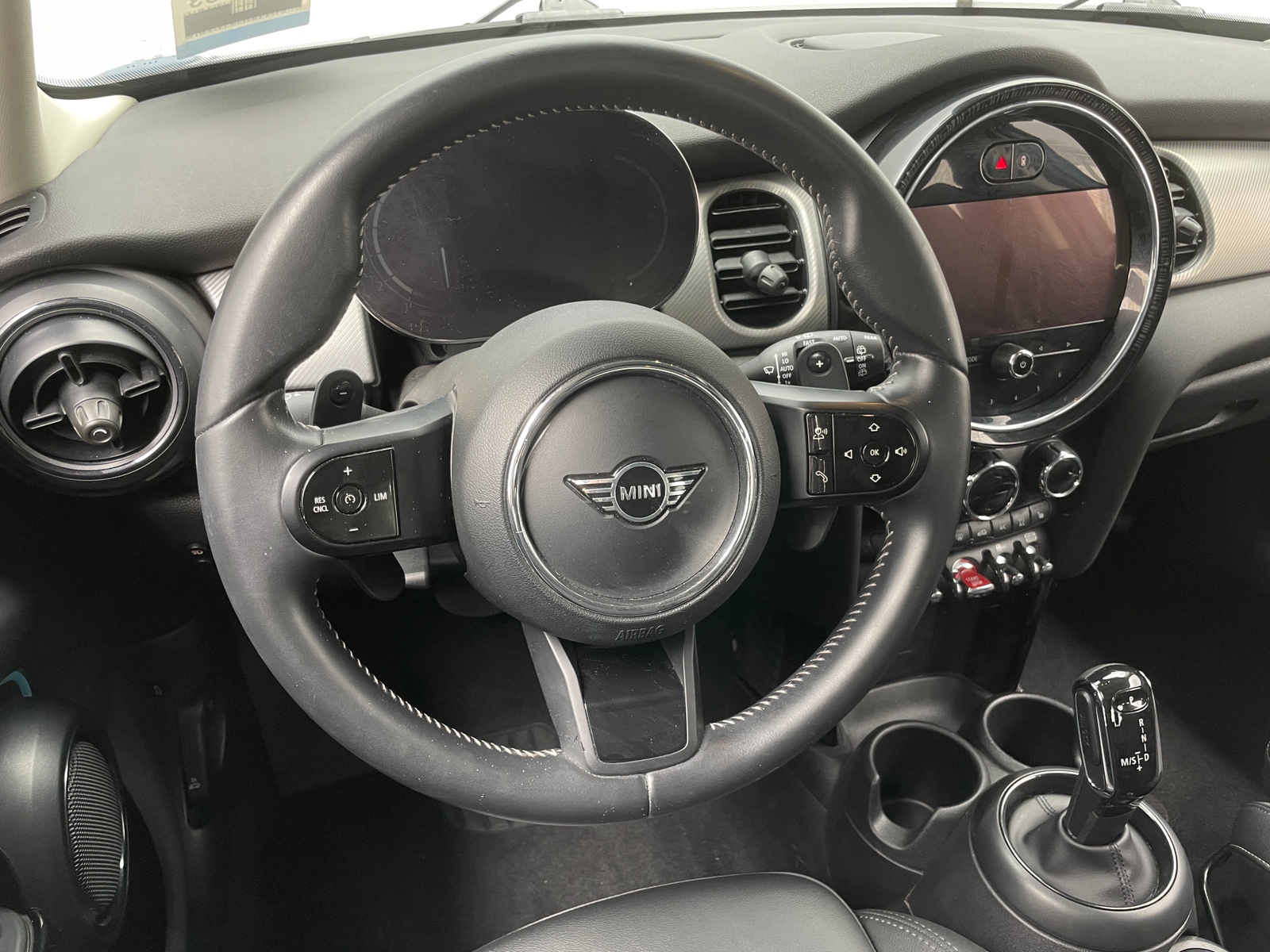 Thumbnail: 2022 MINI Cooper Hardtop - 4