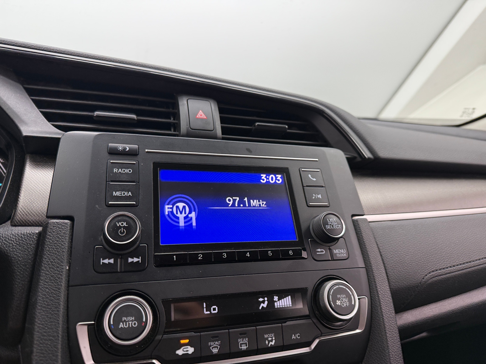 Thumbnail: 2019 Honda Civic - 4