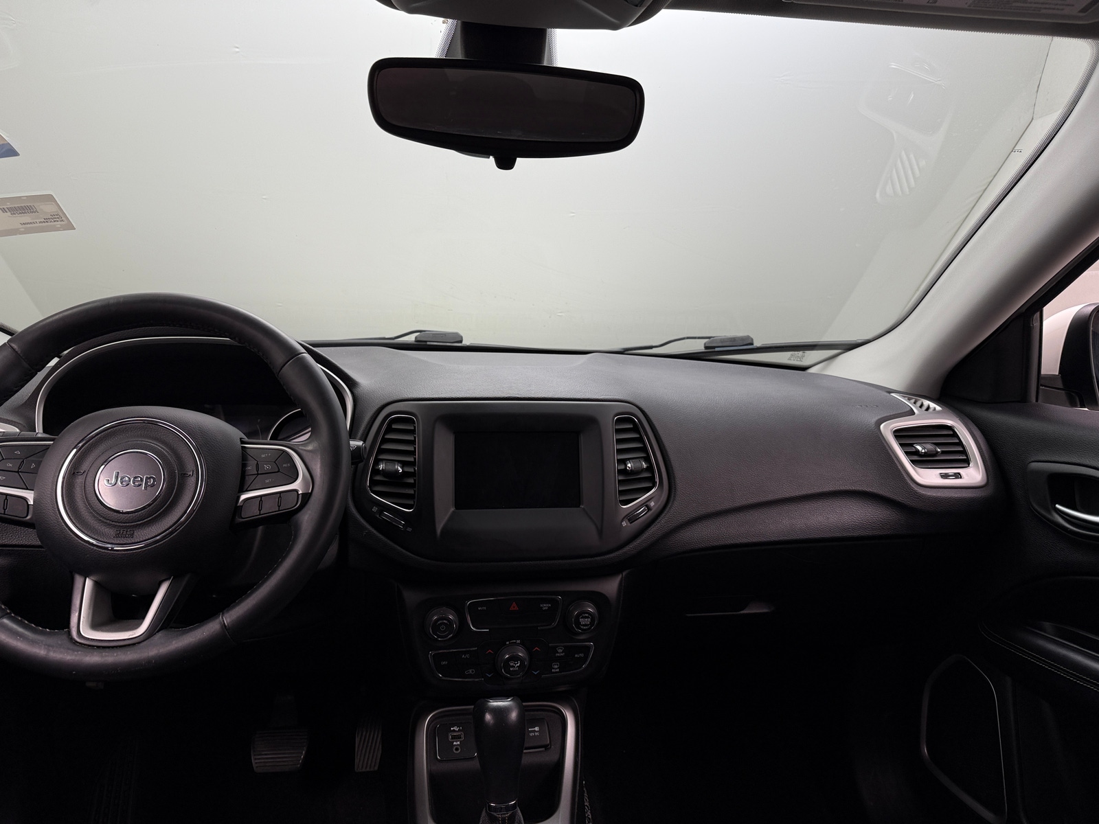 Thumbnail: 2020 Jeep Compass - 3