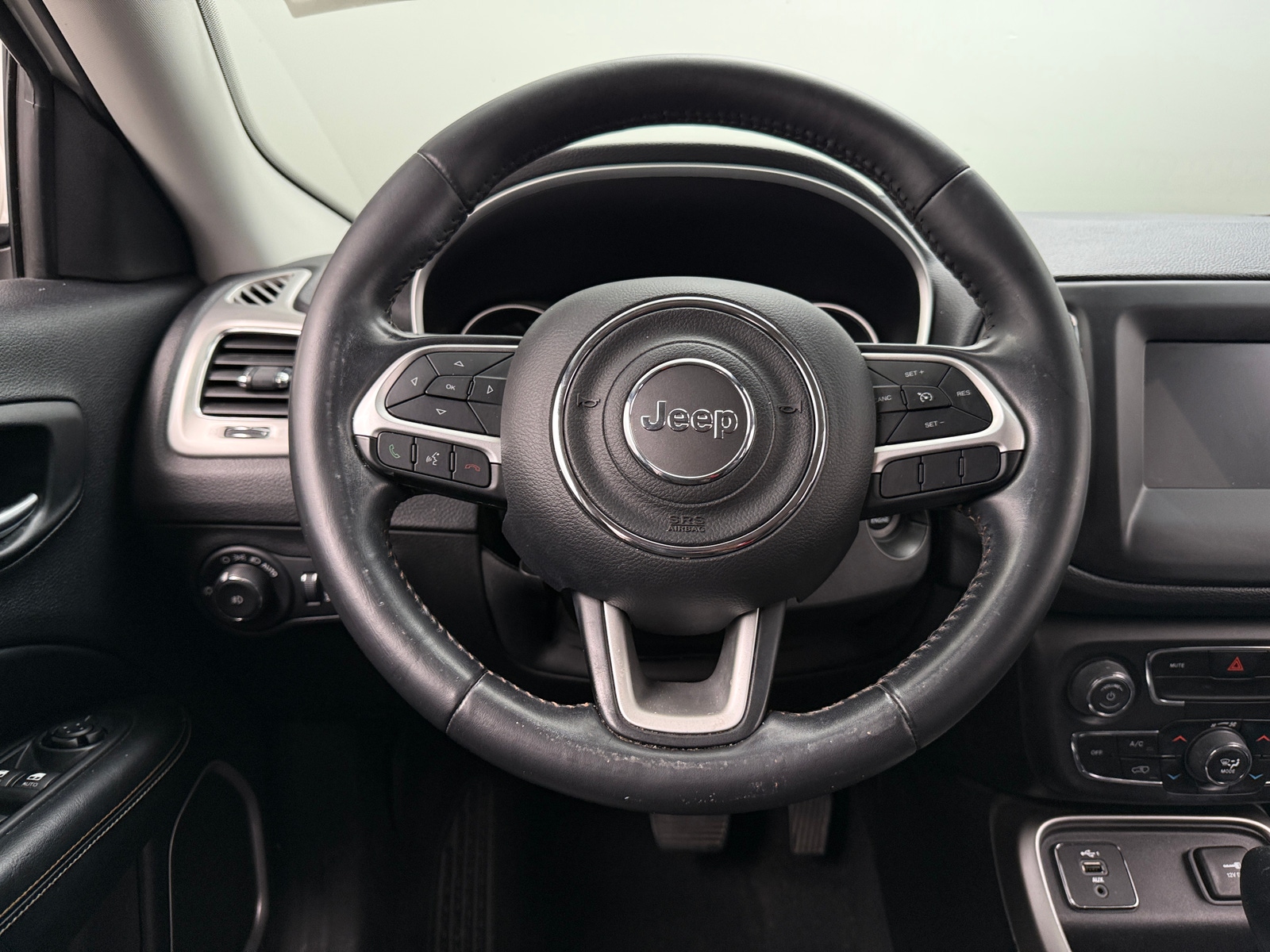 Thumbnail: 2020 Jeep Compass - 5