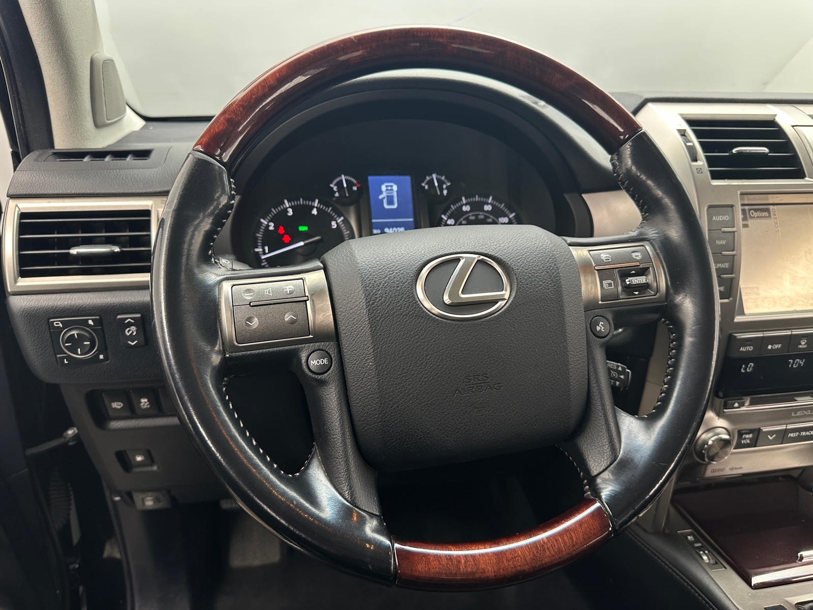 Thumbnail: 2016 Lexus GX - 4