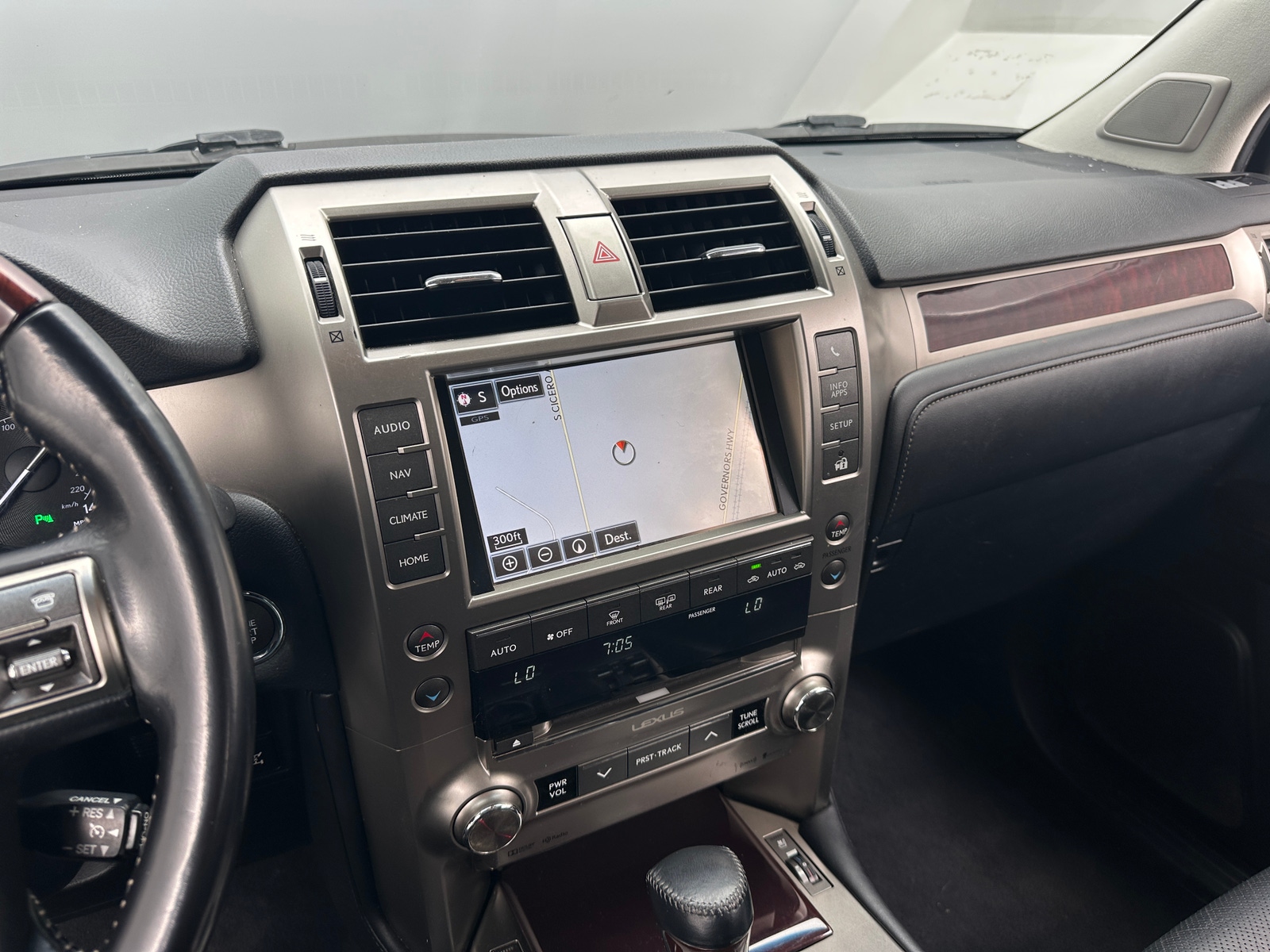 Thumbnail: 2016 Lexus GX - 3