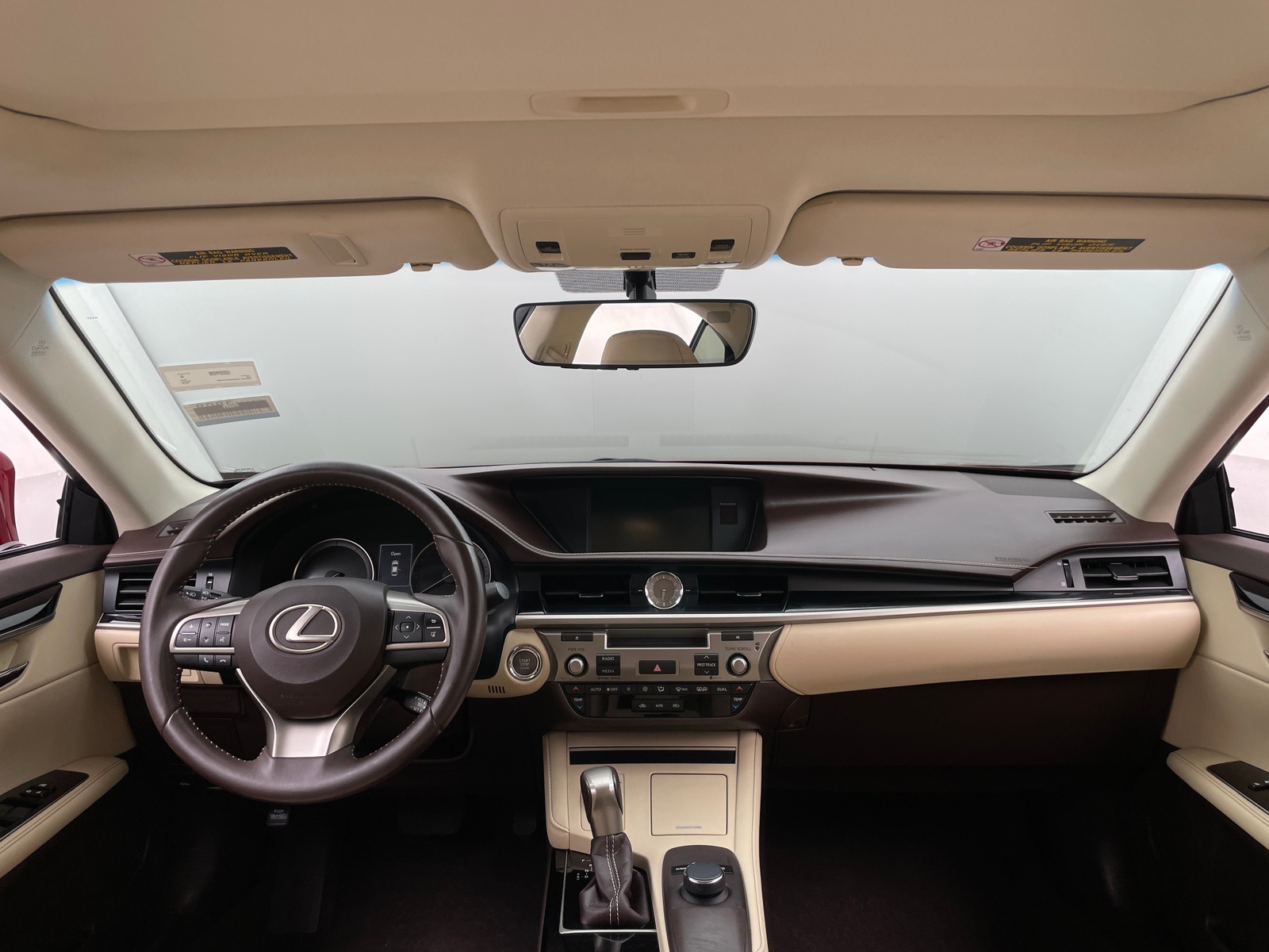 Thumbnail: 2016 Lexus ES - 2