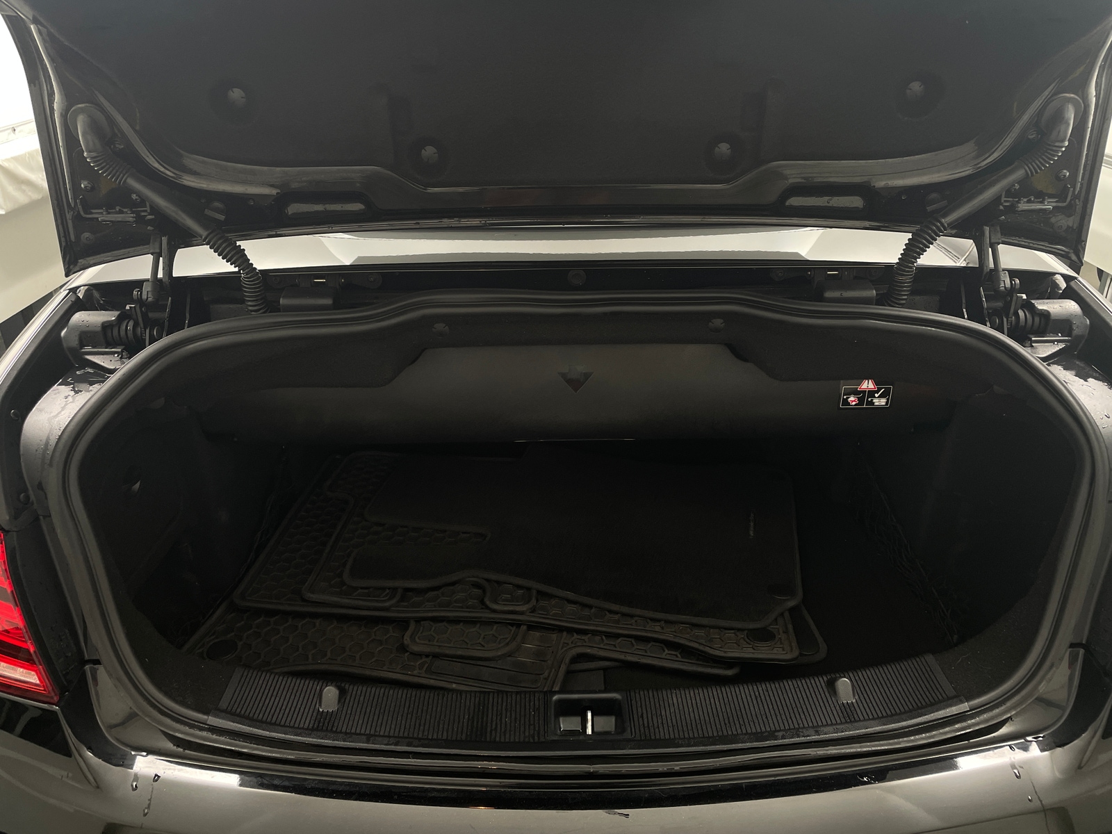 Thumbnail: 2014 Mercedes-Benz E-Class - 6