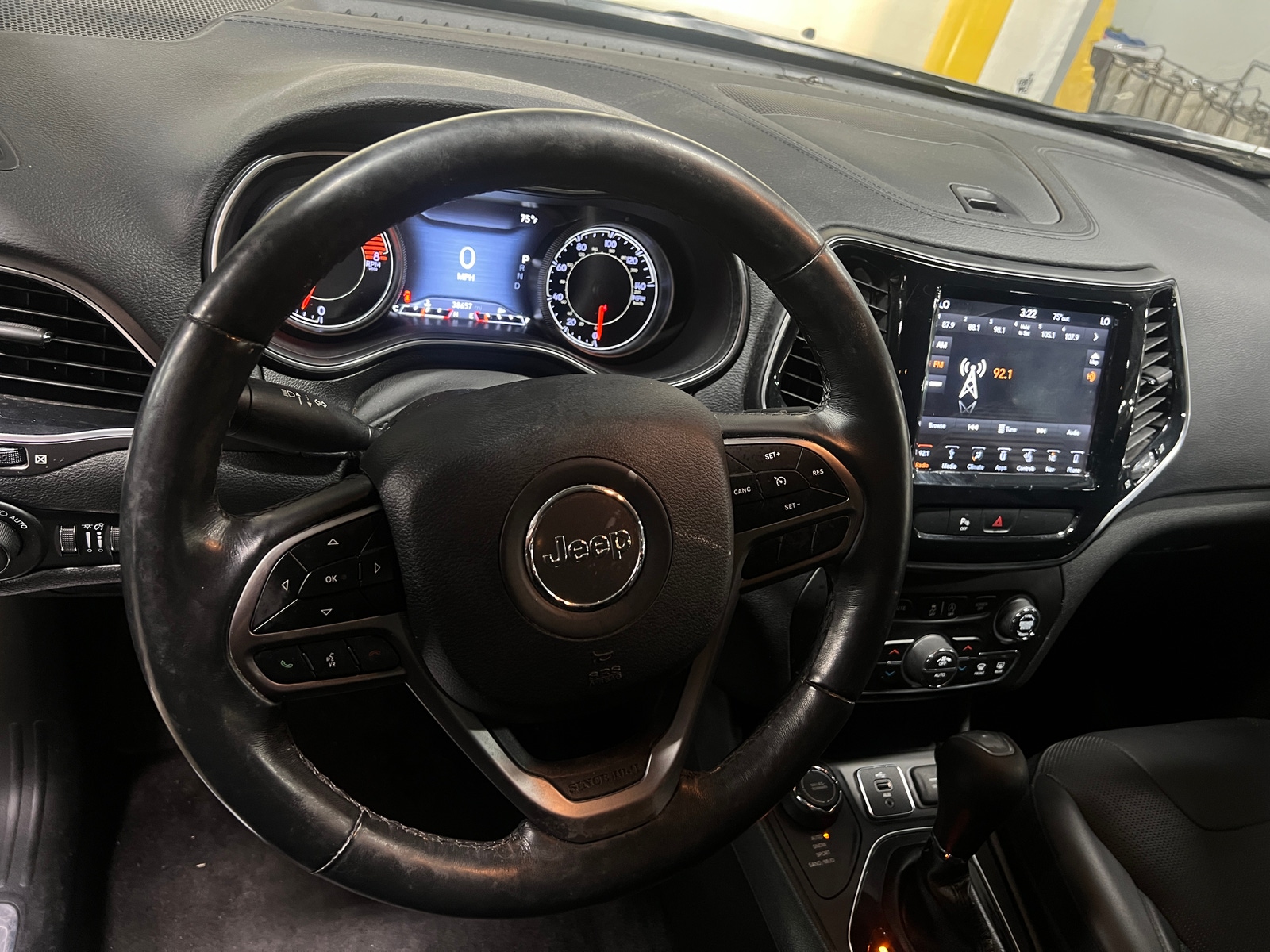 Thumbnail: 2019 Jeep Cherokee - 4