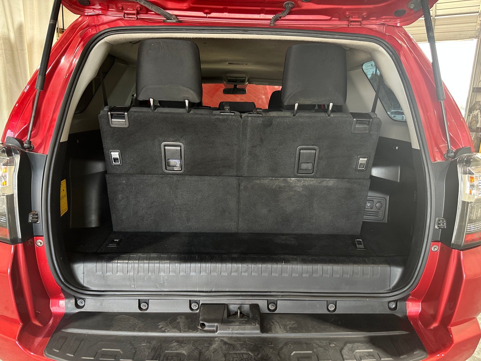 Thumbnail: 2016 Toyota 4Runner - 7