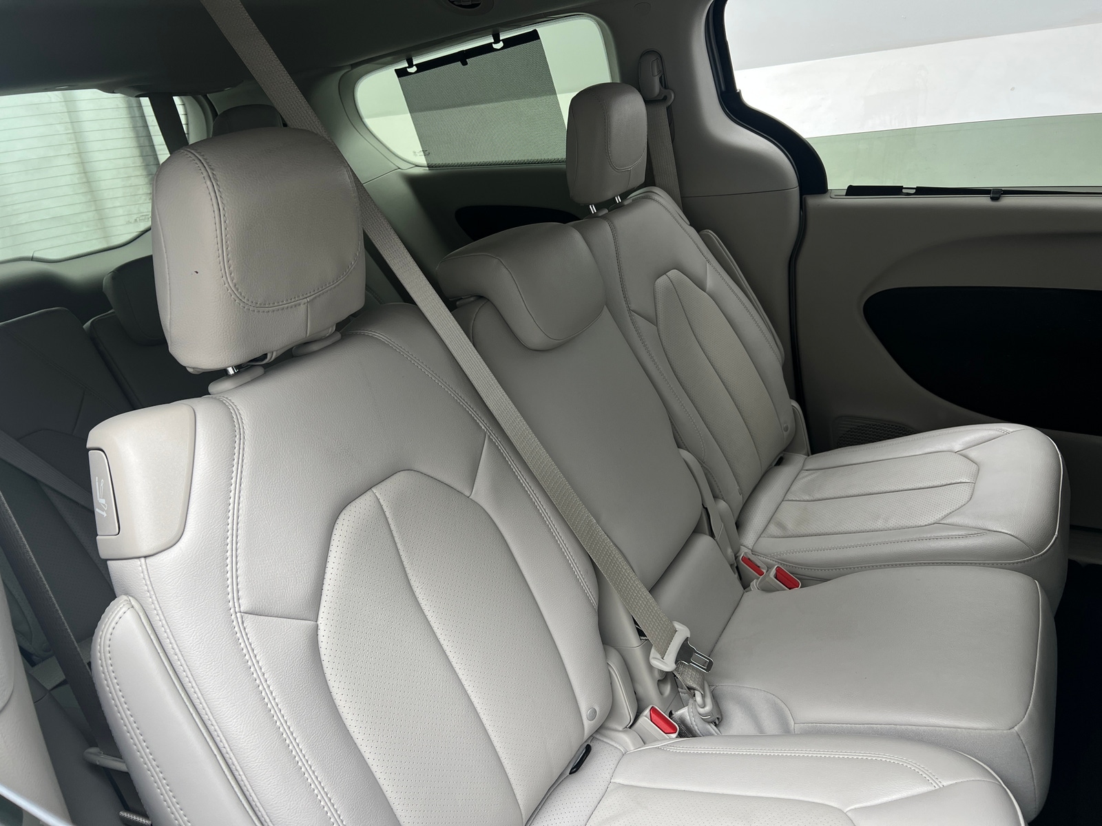 Thumbnail: 2020 Chrysler Pacifica - 5