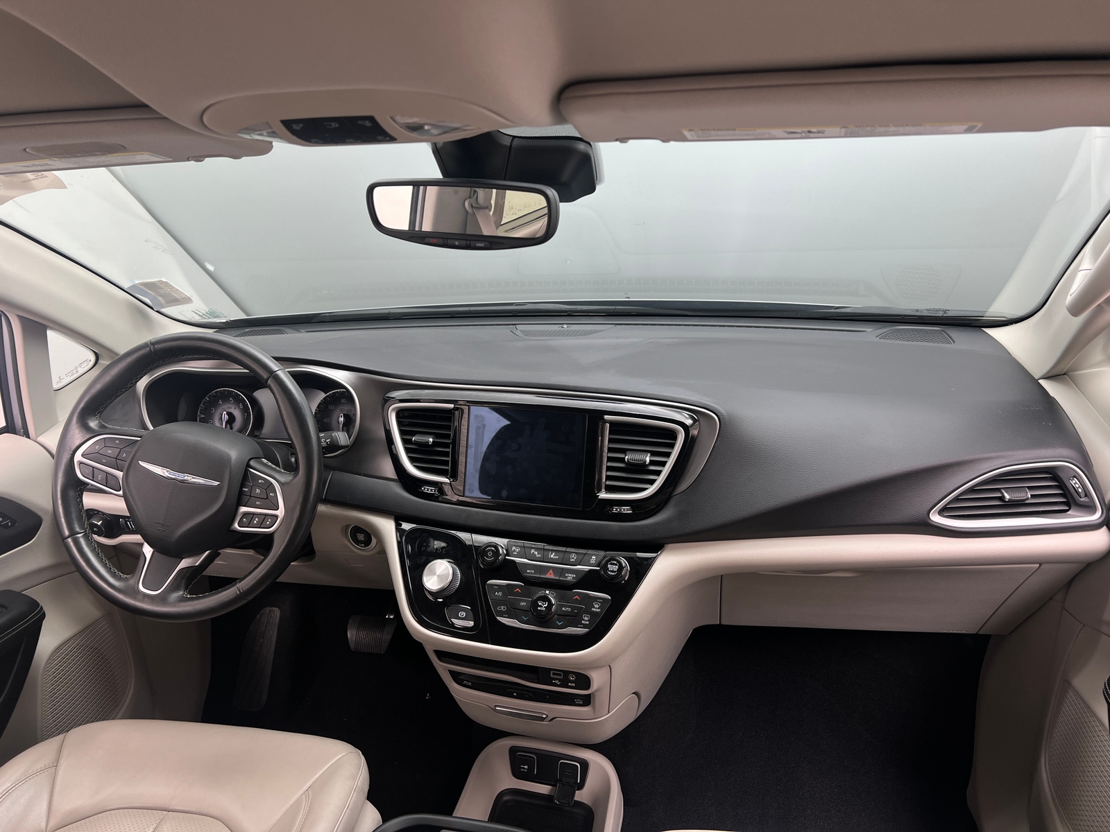 Thumbnail: 2020 Chrysler Pacifica - 2