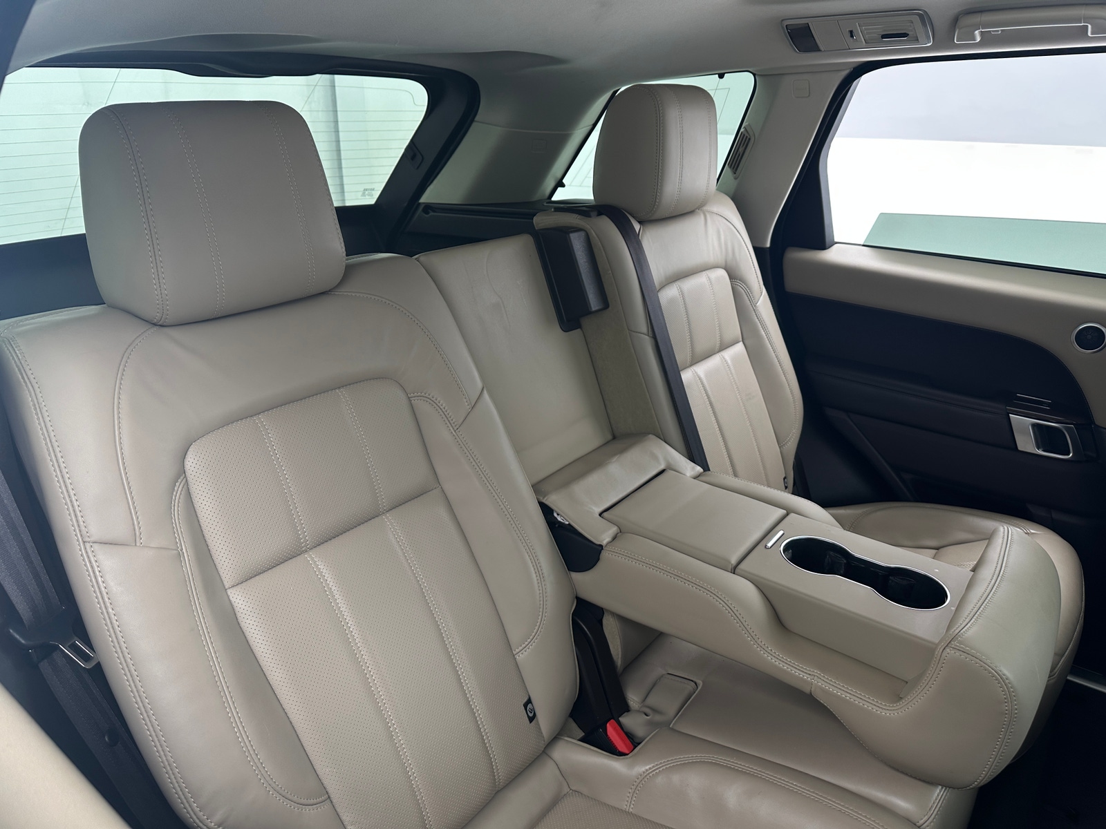 Thumbnail: 2020 Land Rover Range Rover Sport - 5