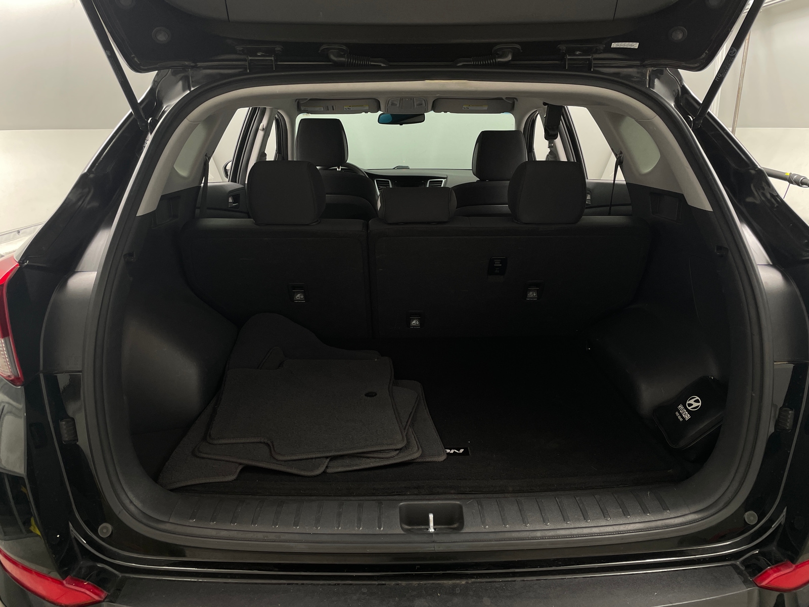 Thumbnail: 2018 Hyundai Tucson - 7