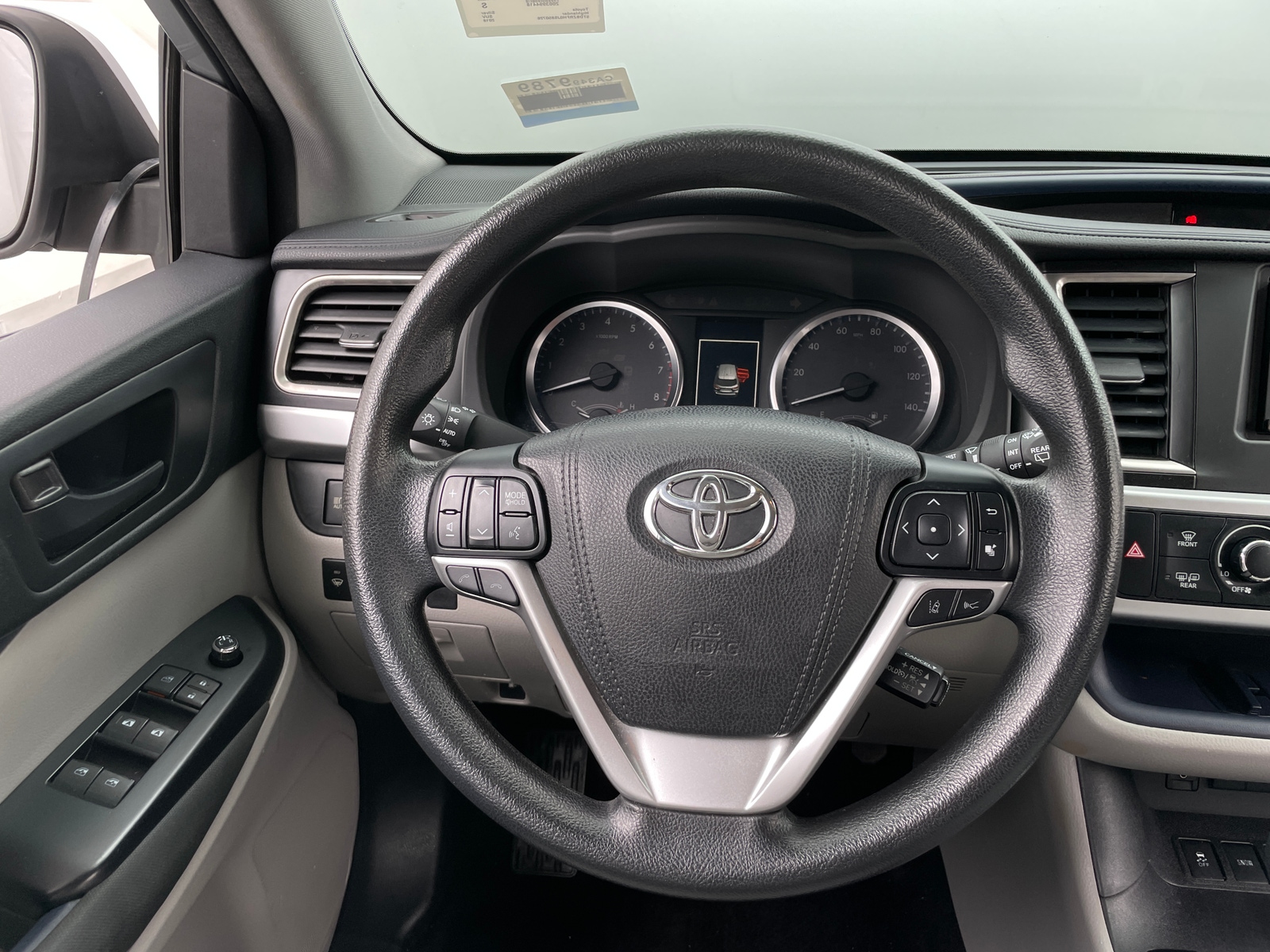 Thumbnail: 2018 Toyota Highlander - 5