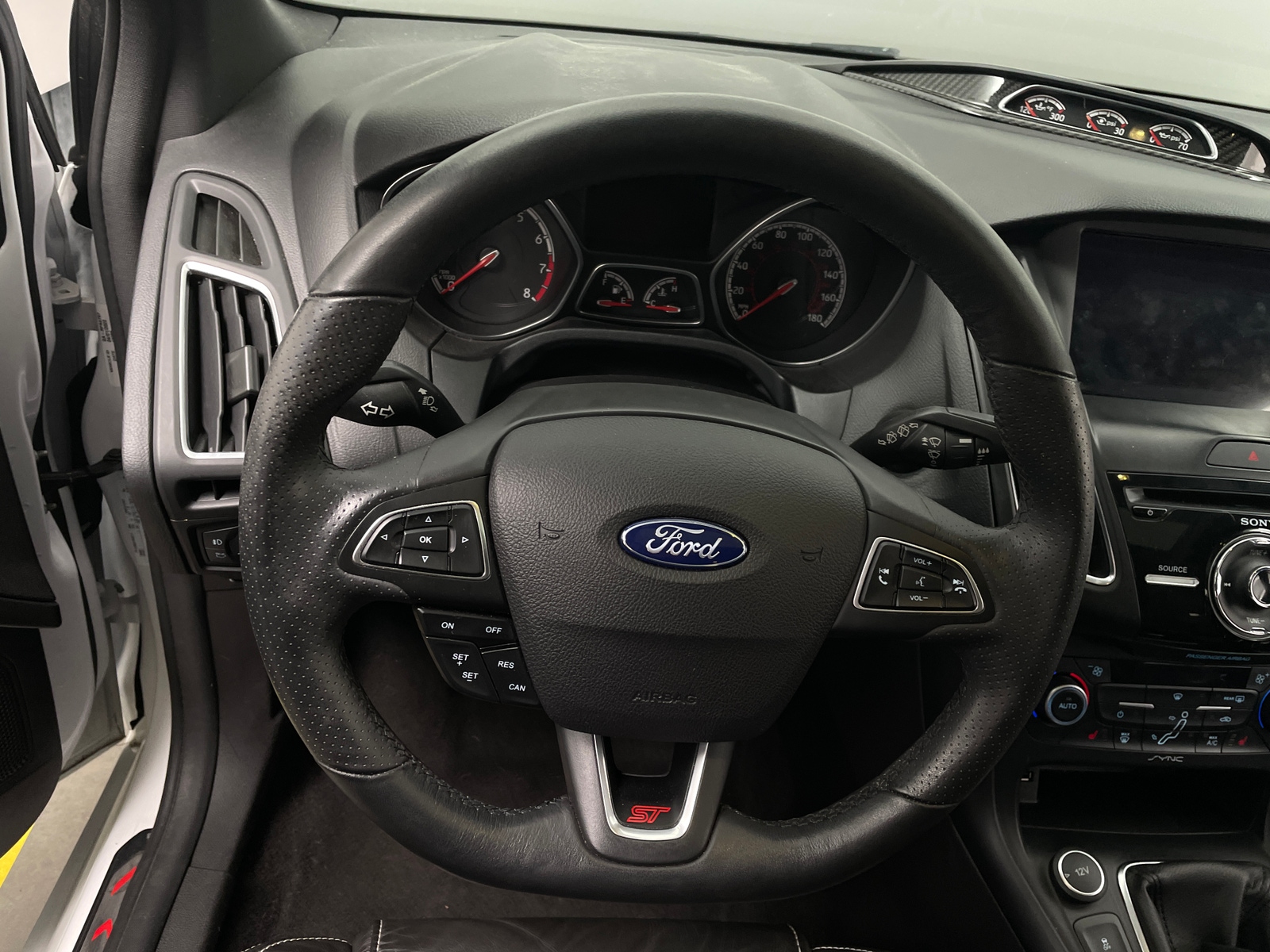 Thumbnail: 2018 Ford Focus - 4