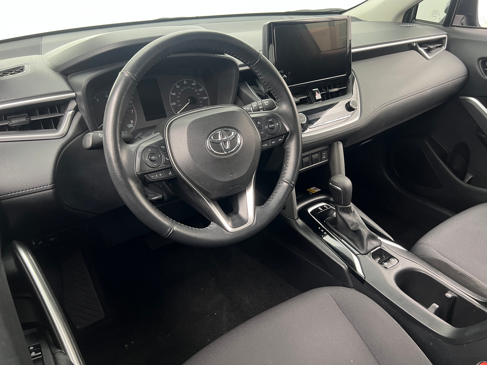 Thumbnail: 2023 Toyota Corolla Cross - 3