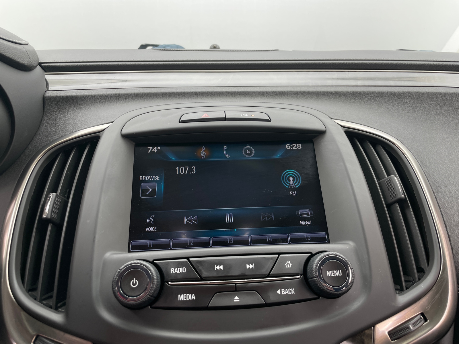 Thumbnail: 2014 Buick LaCrosse - 3
