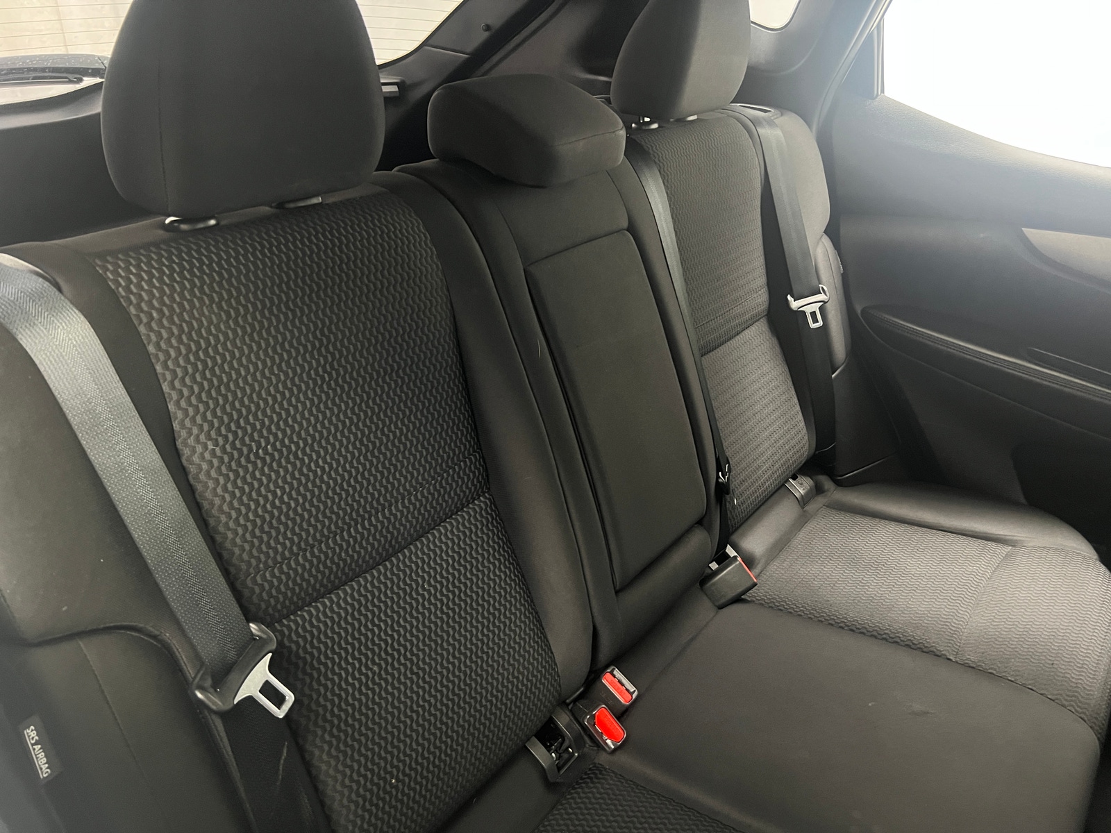 Thumbnail: 2021 Nissan Rogue Sport - 6