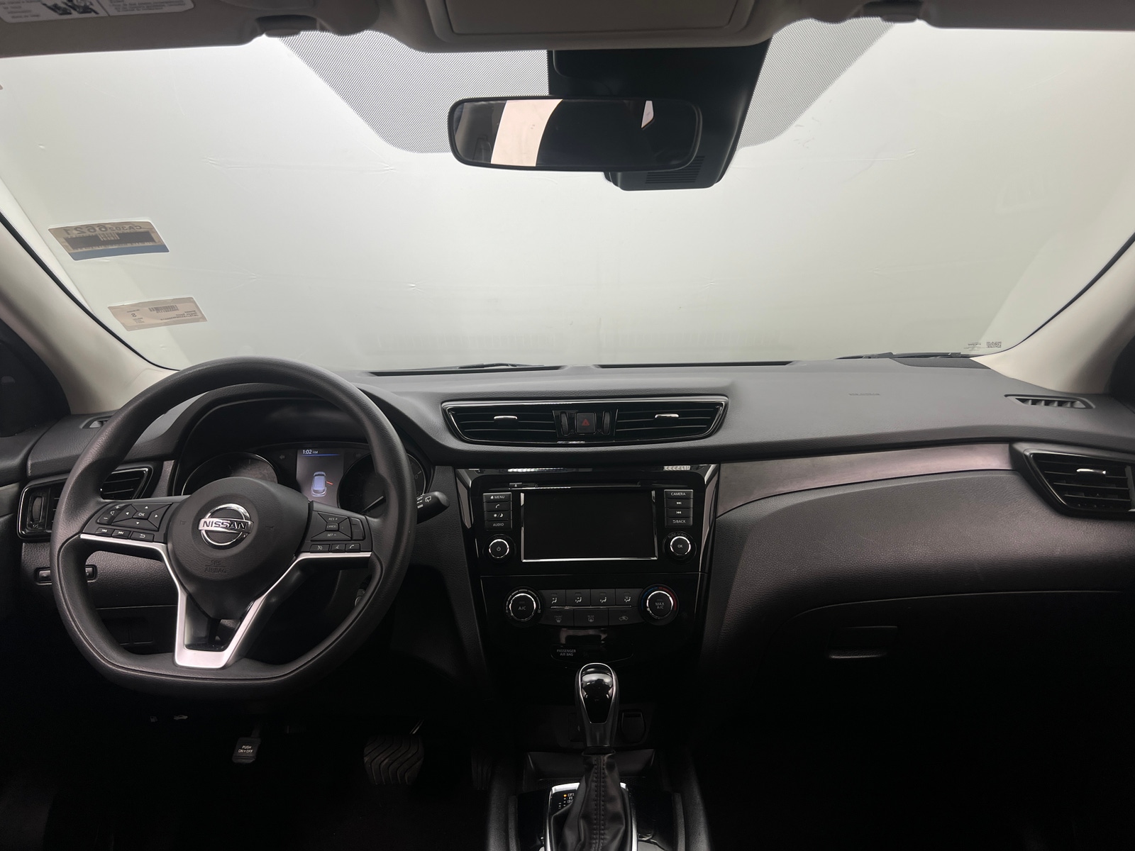 Thumbnail: 2021 Nissan Rogue Sport - 3