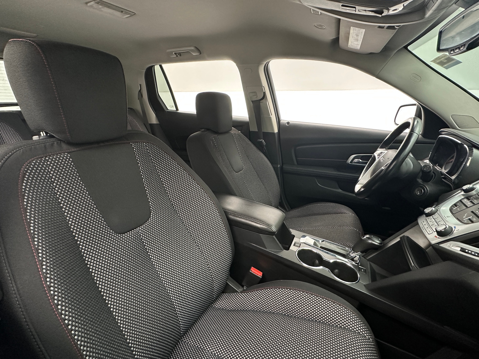 Thumbnail: 2017 GMC Terrain - 2
