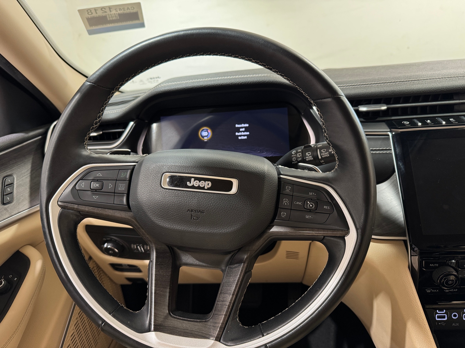 Thumbnail: 2022 Jeep Grand Cherokee L - 4