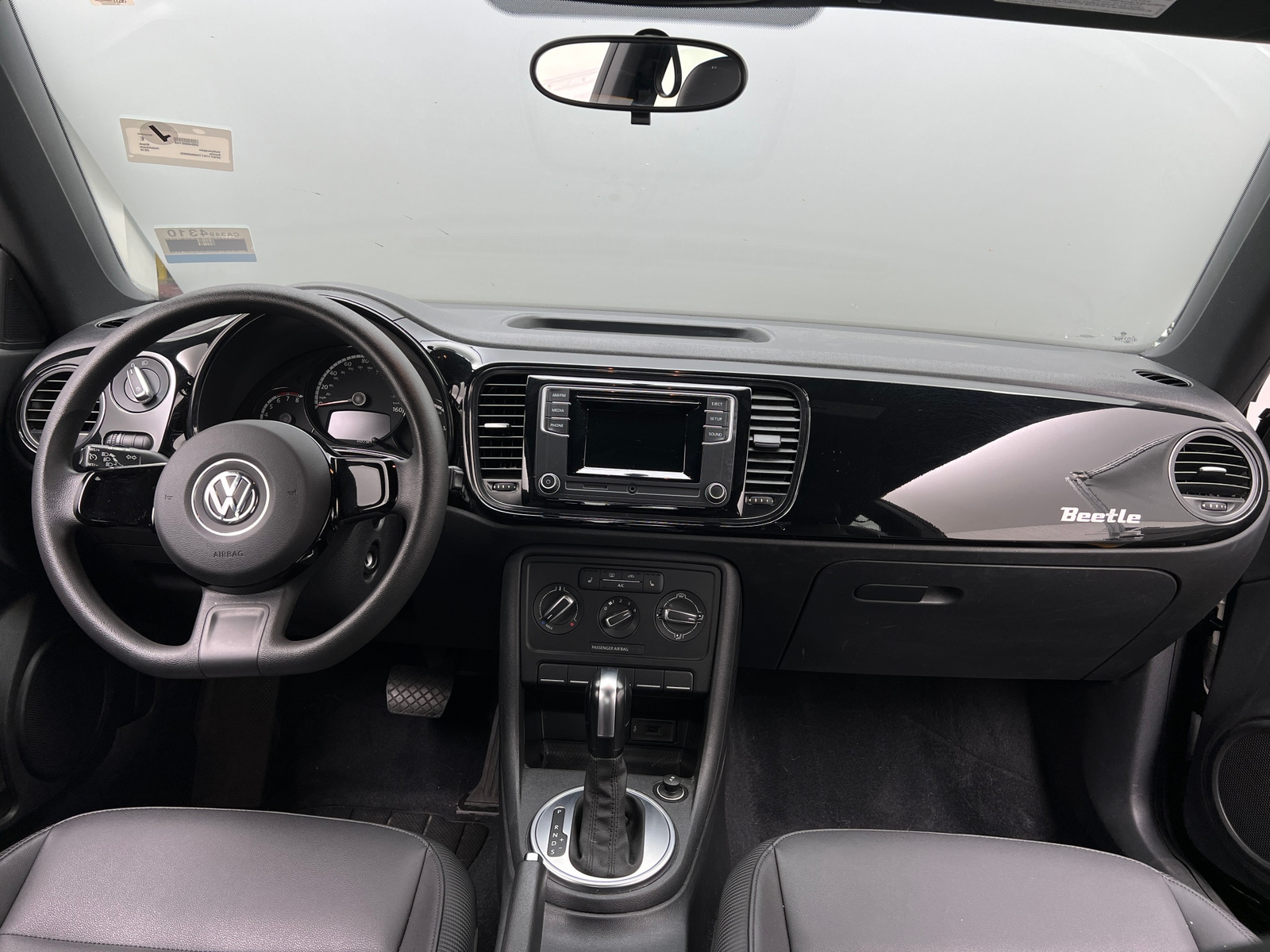 Thumbnail: 2016 Volkswagen Beetle - 3