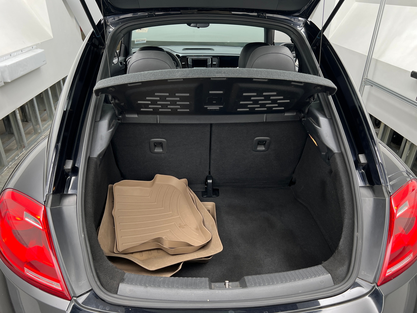 Thumbnail: 2016 Volkswagen Beetle - 6