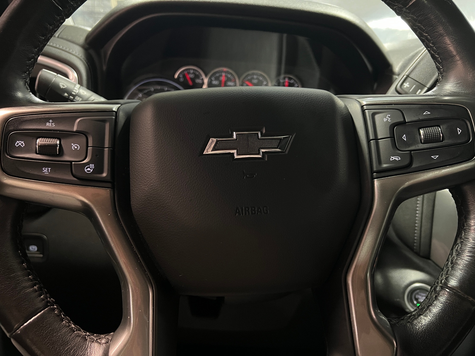 Thumbnail: 2020 Chevrolet Silverado 1500 - 5