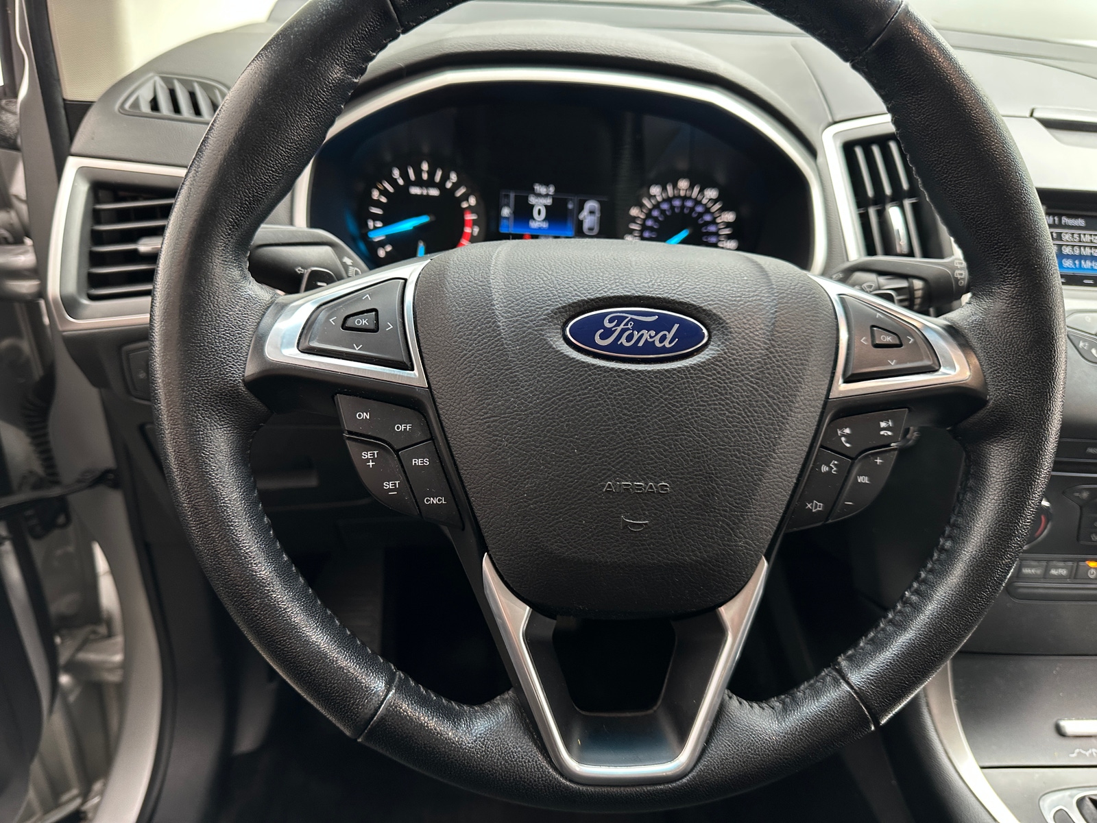 Thumbnail: 2016 Ford Edge - 5