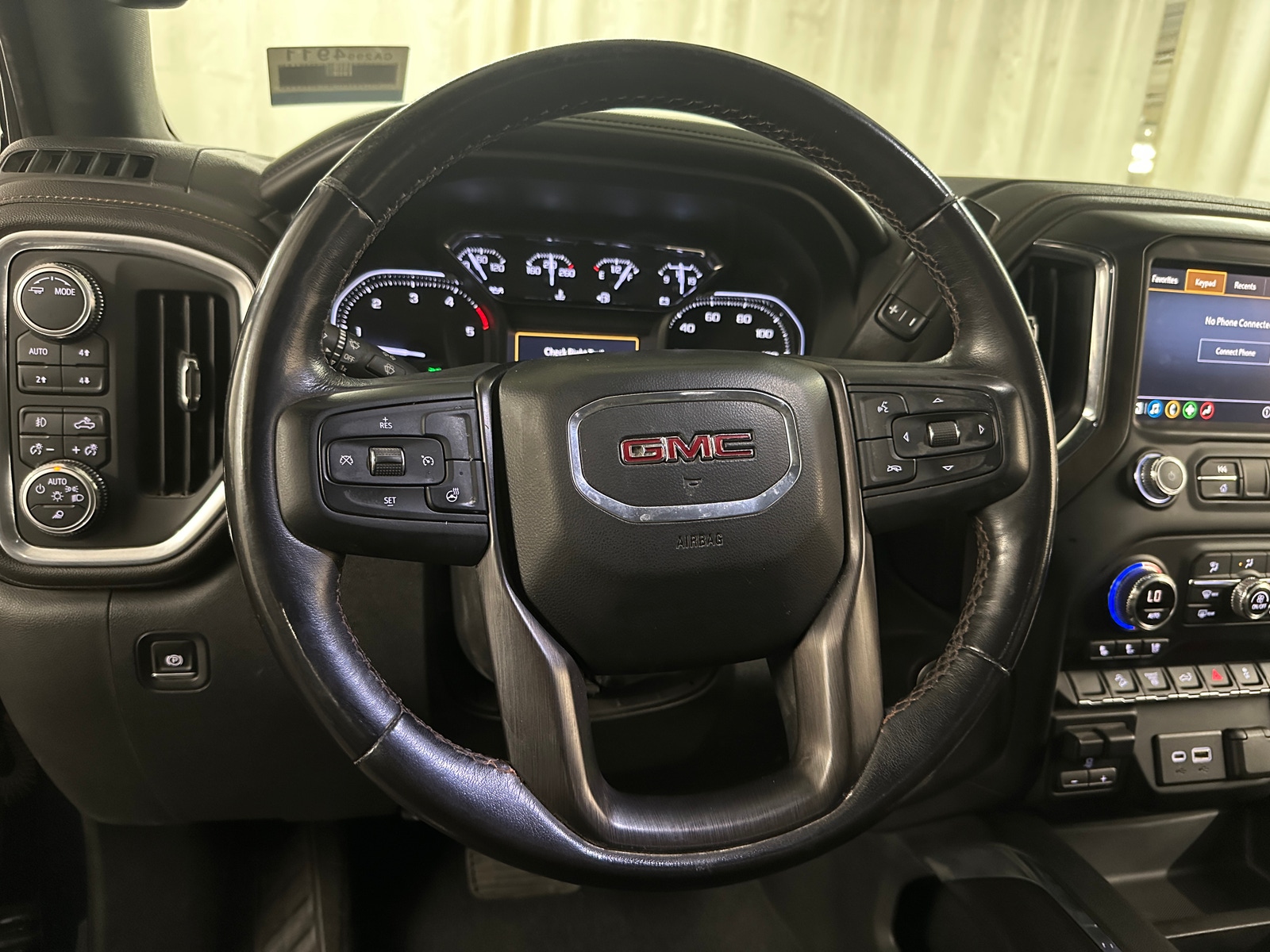 Thumbnail: 2023 GMC Sierra 2500 - 4