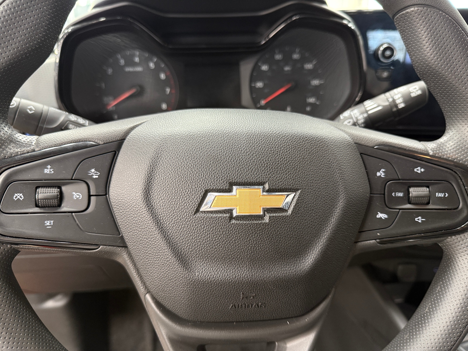 Thumbnail: 2024 Chevrolet Trax - 5