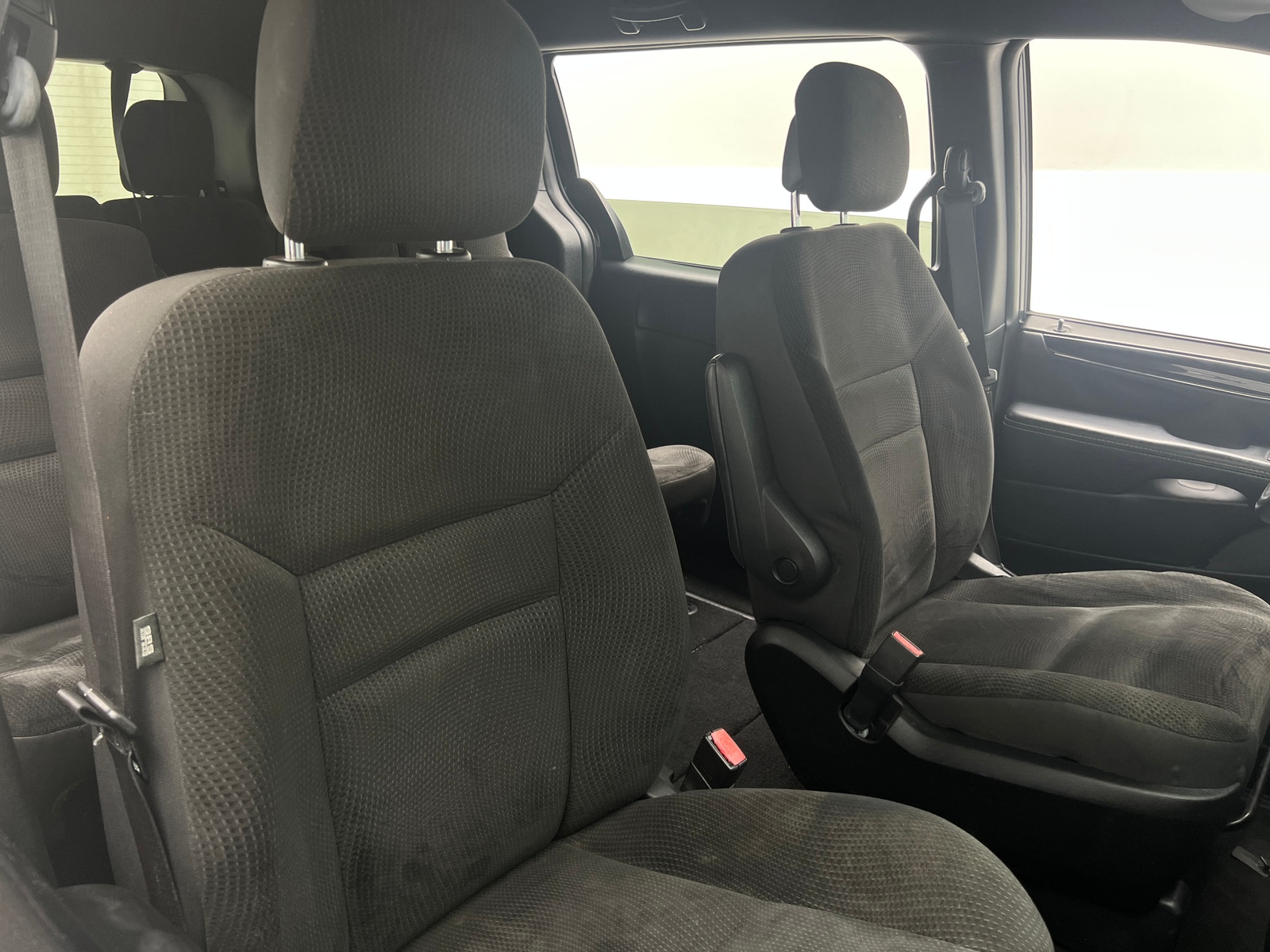 Thumbnail: 2018 Dodge Grand Caravan - 2
