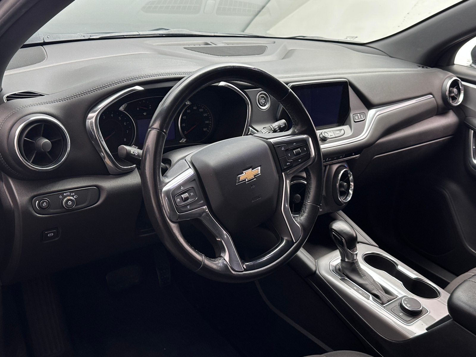 Thumbnail: 2019 Chevrolet Blazer - 3