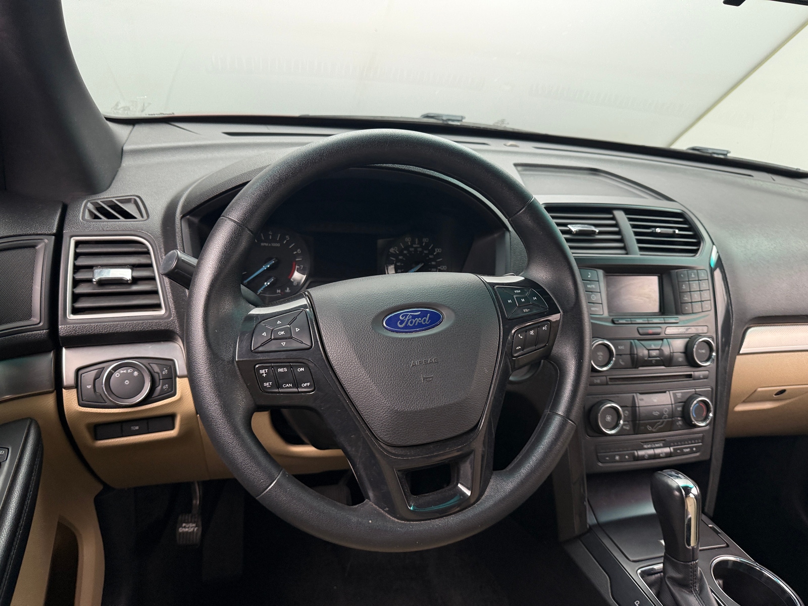 Thumbnail: 2017 Ford Explorer - 5