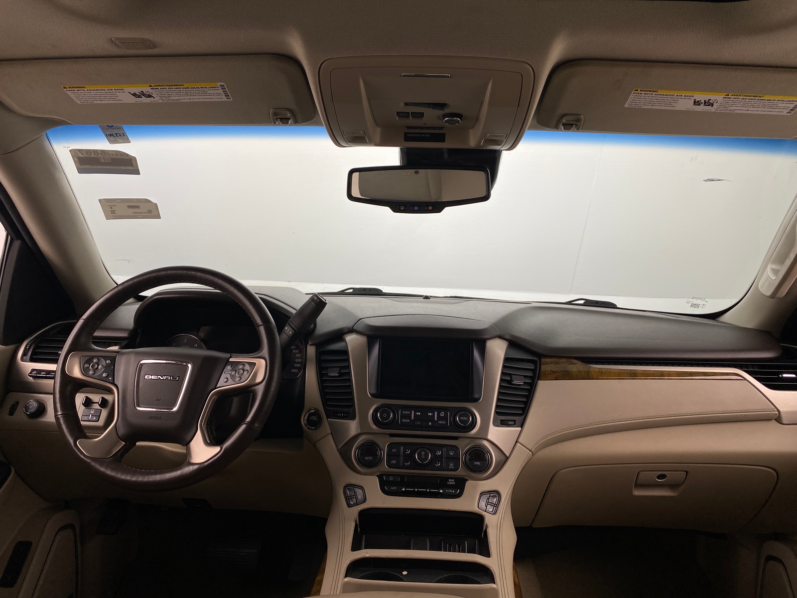 Thumbnail: 2016 GMC Yukon - 3