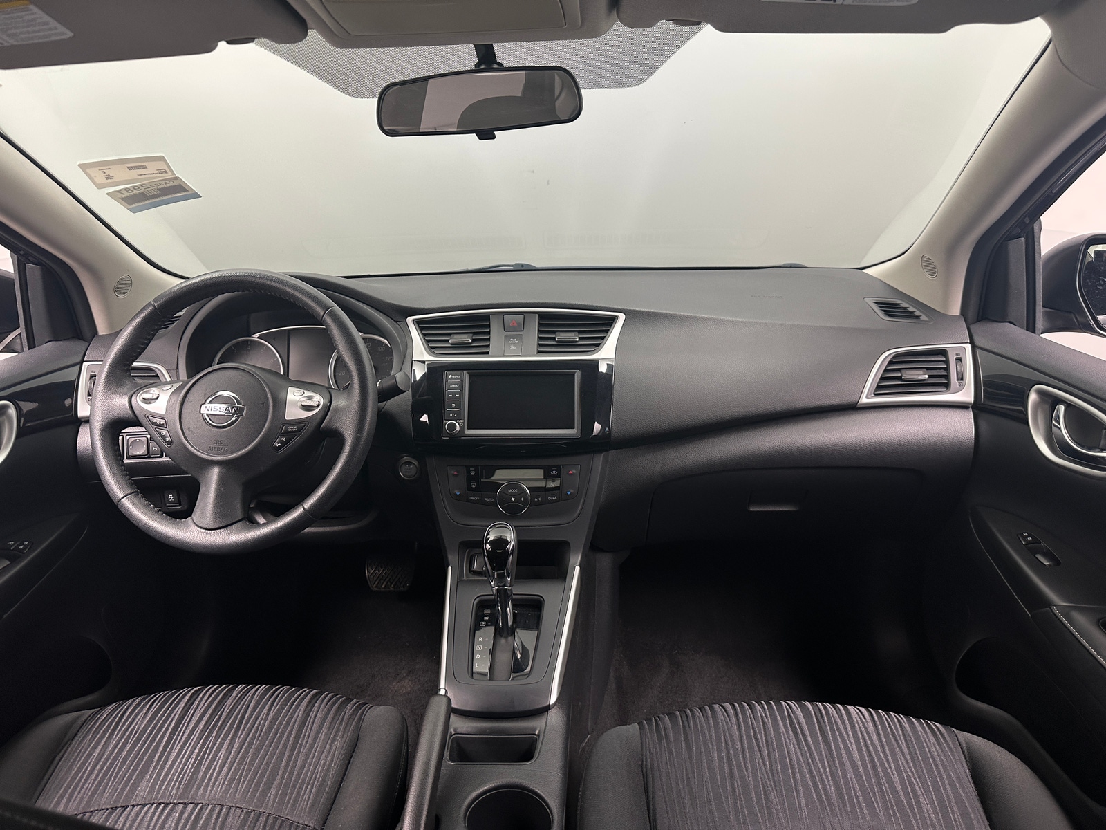 Thumbnail: 2019 Nissan Sentra - 3