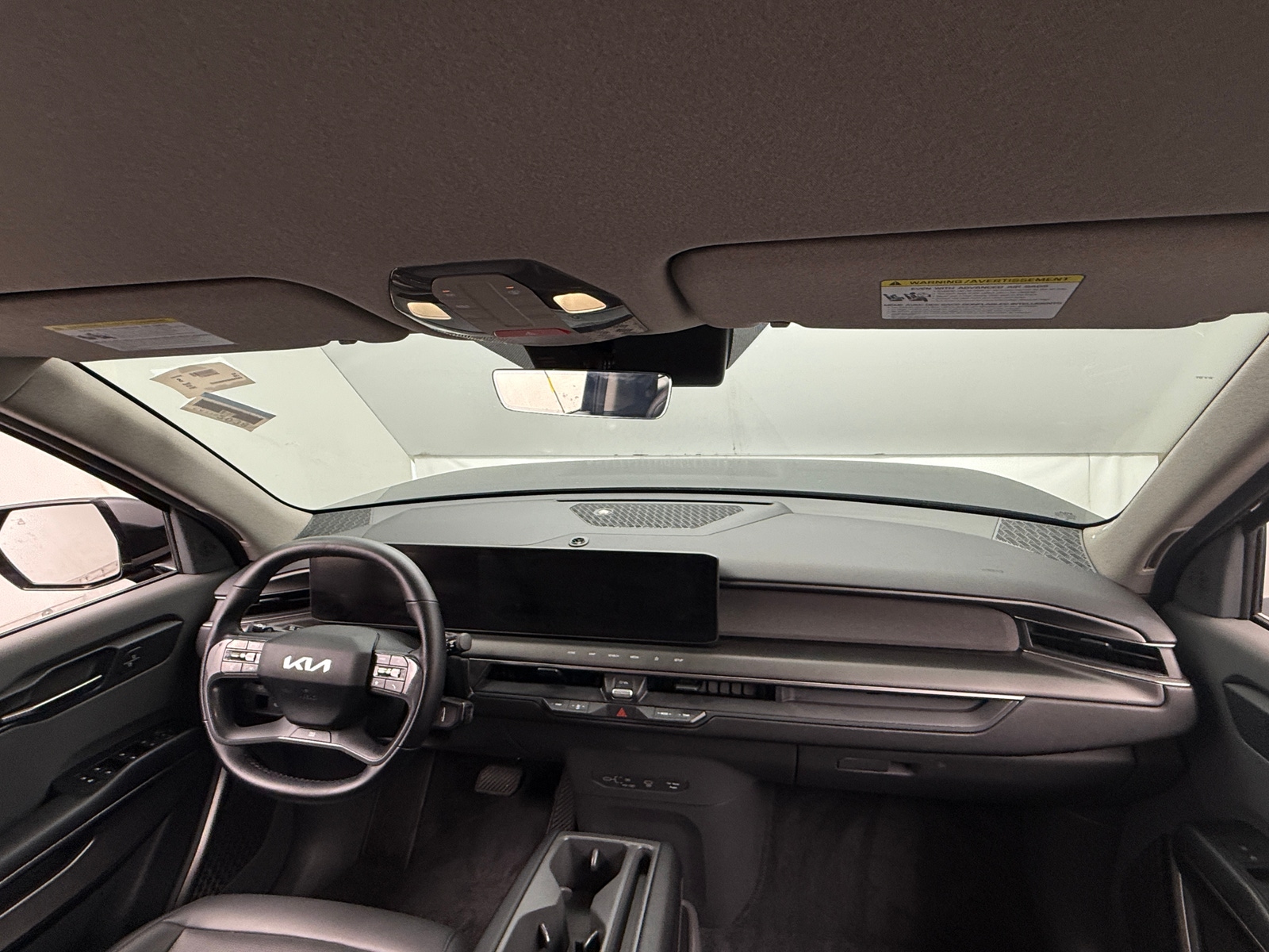 Thumbnail: 2024 Kia EV9 - 3