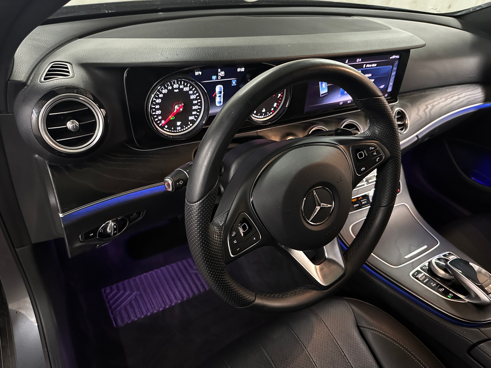 Thumbnail: 2018 Mercedes-Benz E-Class - 2