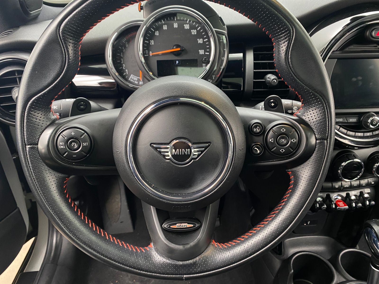 Thumbnail: 2019 MINI Cooper Hardtop - 4
