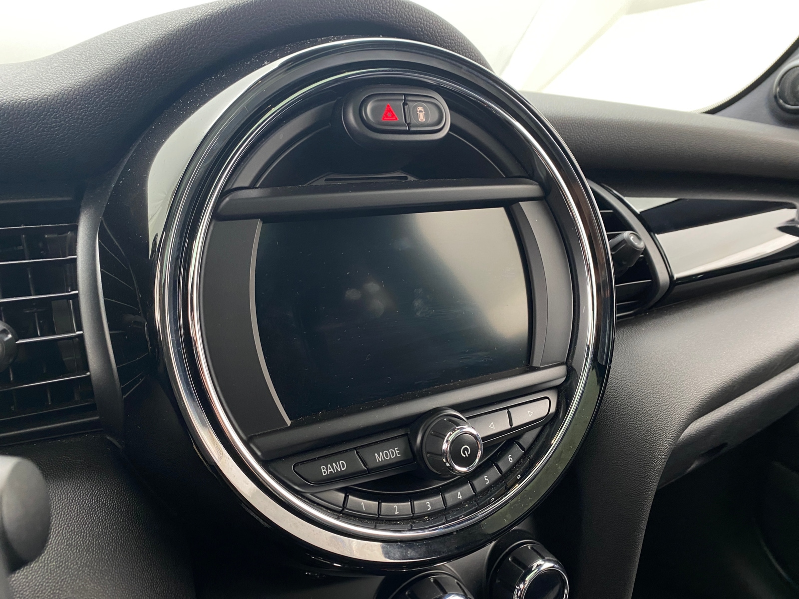 Thumbnail: 2019 MINI Cooper Hardtop - 3