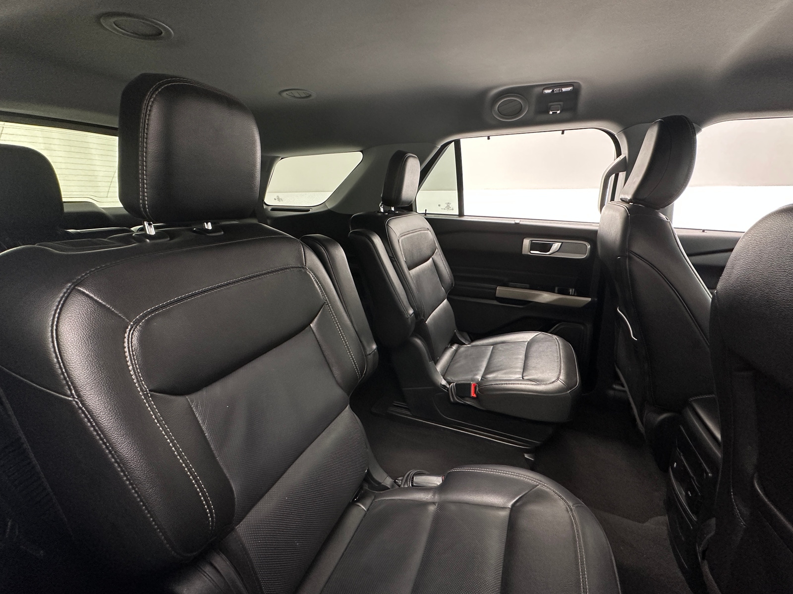 Thumbnail: 2022 Ford Explorer - 5