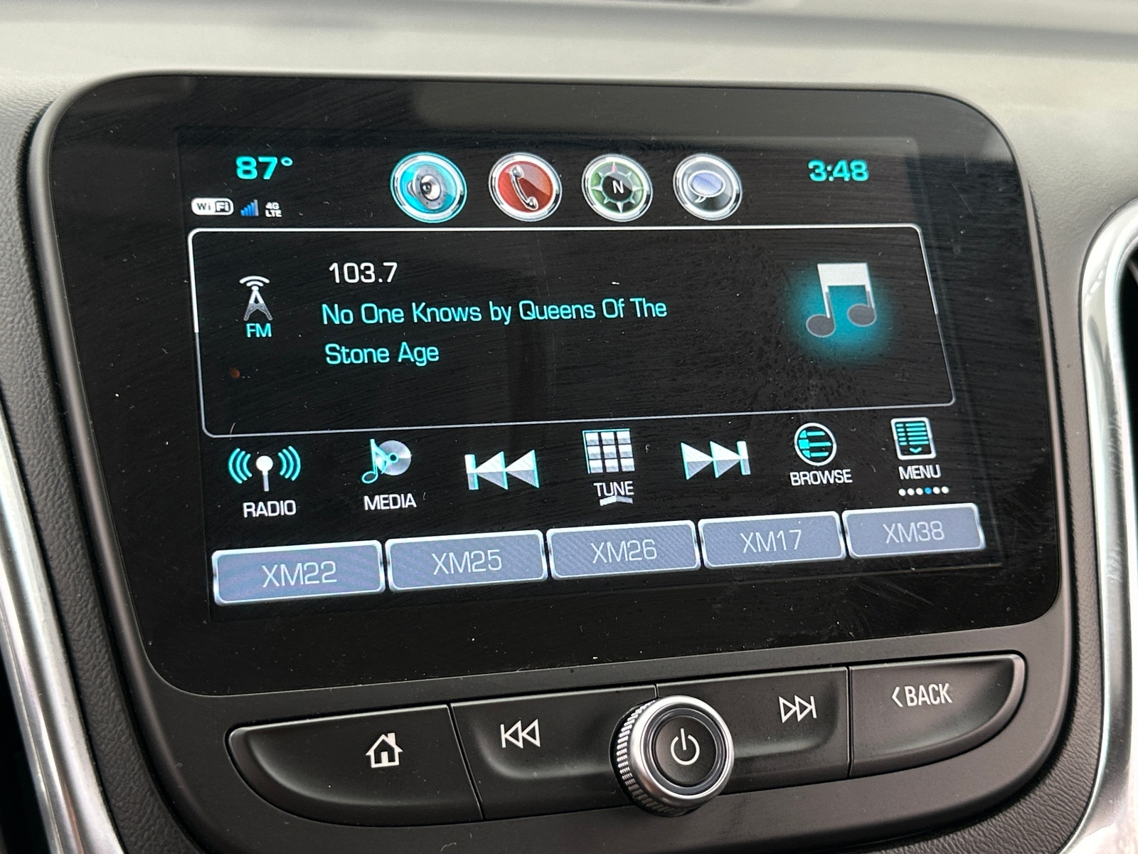 Thumbnail: 2018 Chevrolet Equinox - 4