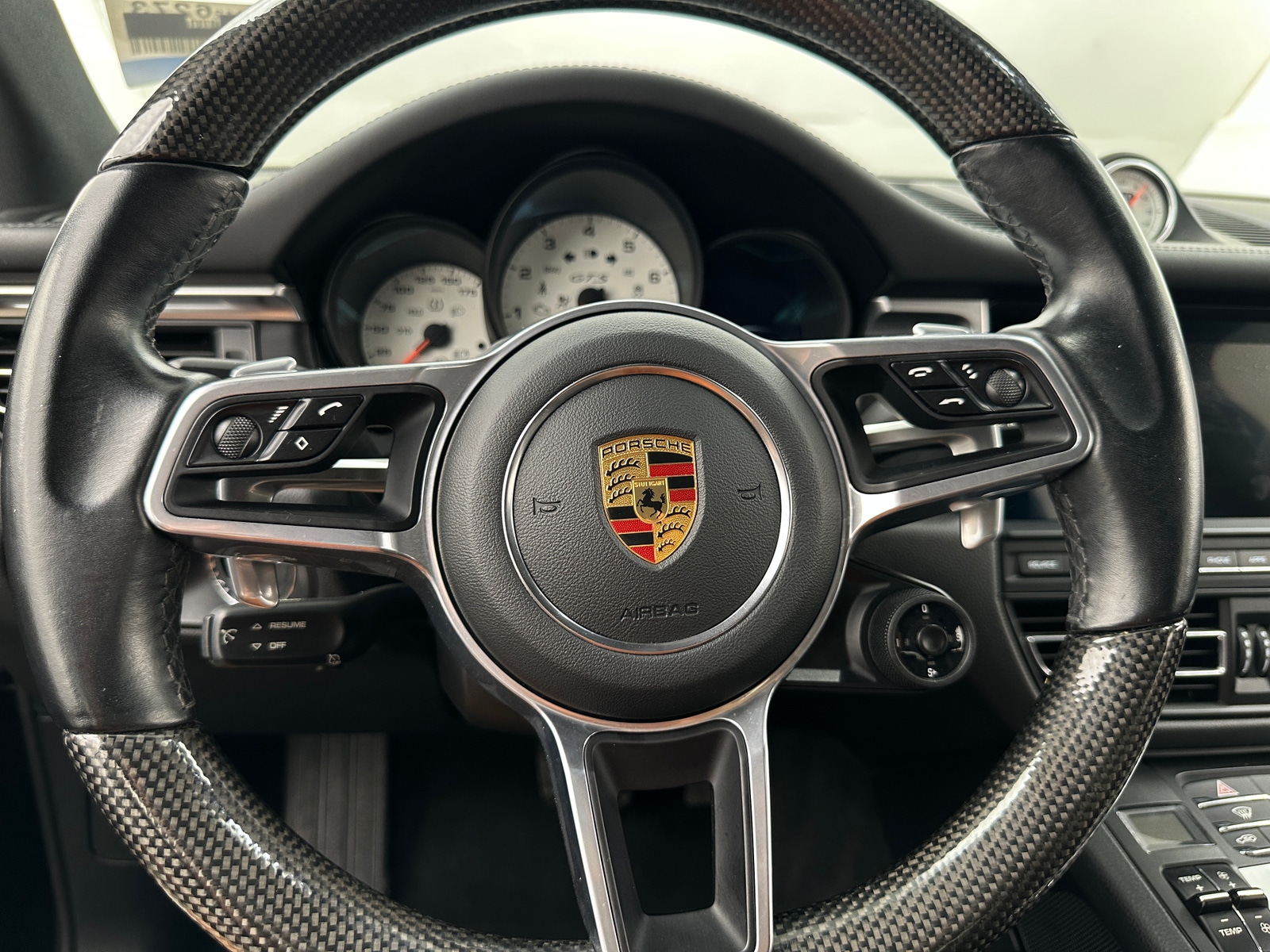 Thumbnail: 2020 Porsche Macan - 4