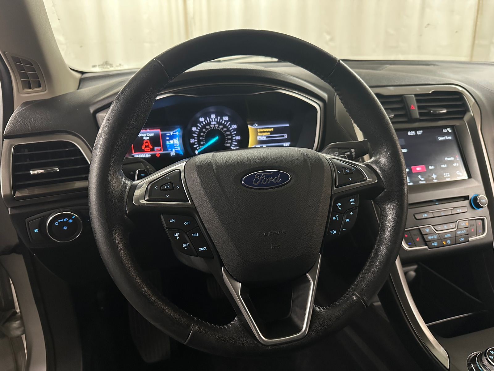 Thumbnail: 2017 Ford Fusion - 5