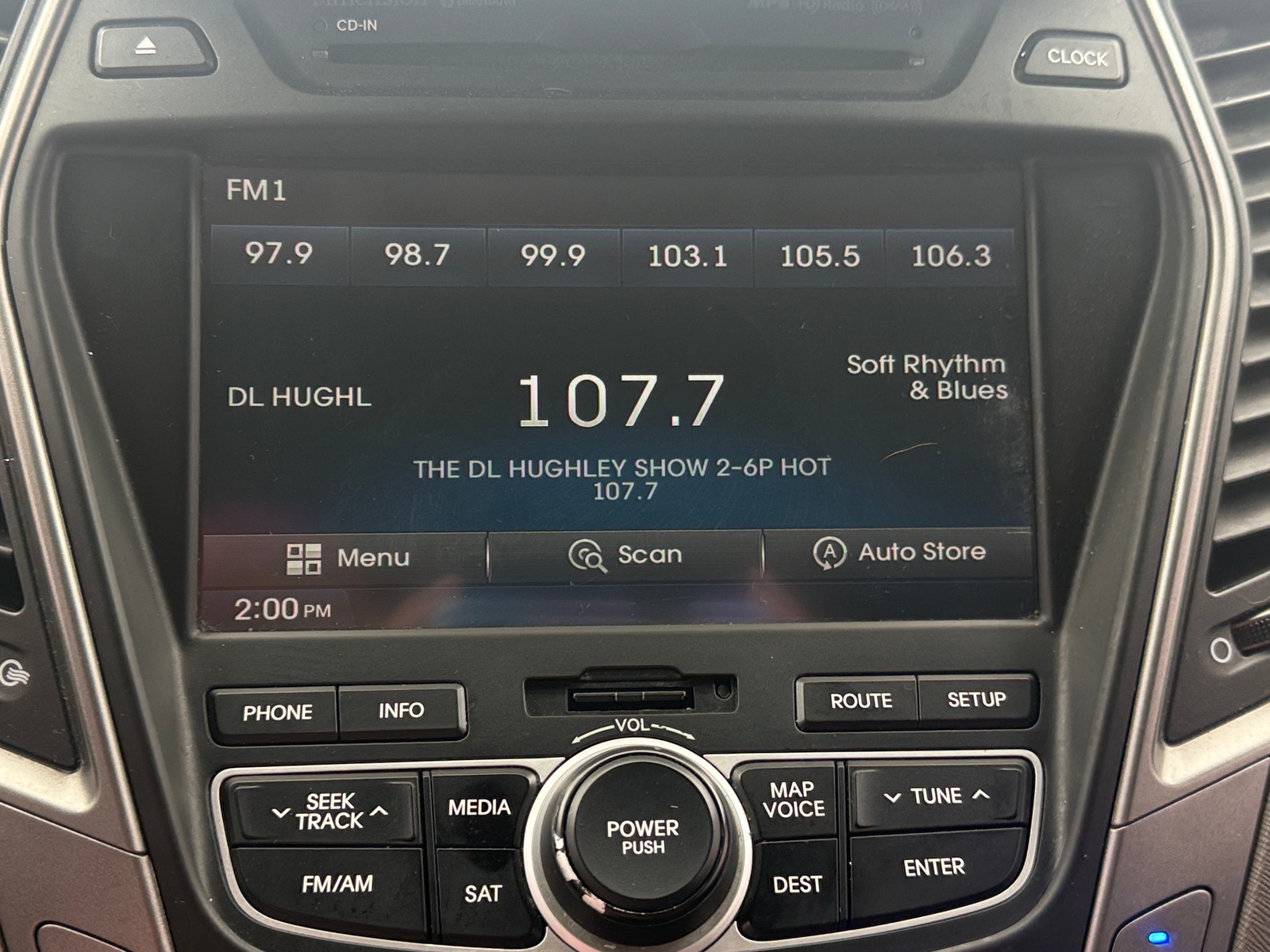Thumbnail: 2014 Hyundai Santa Fe - 3