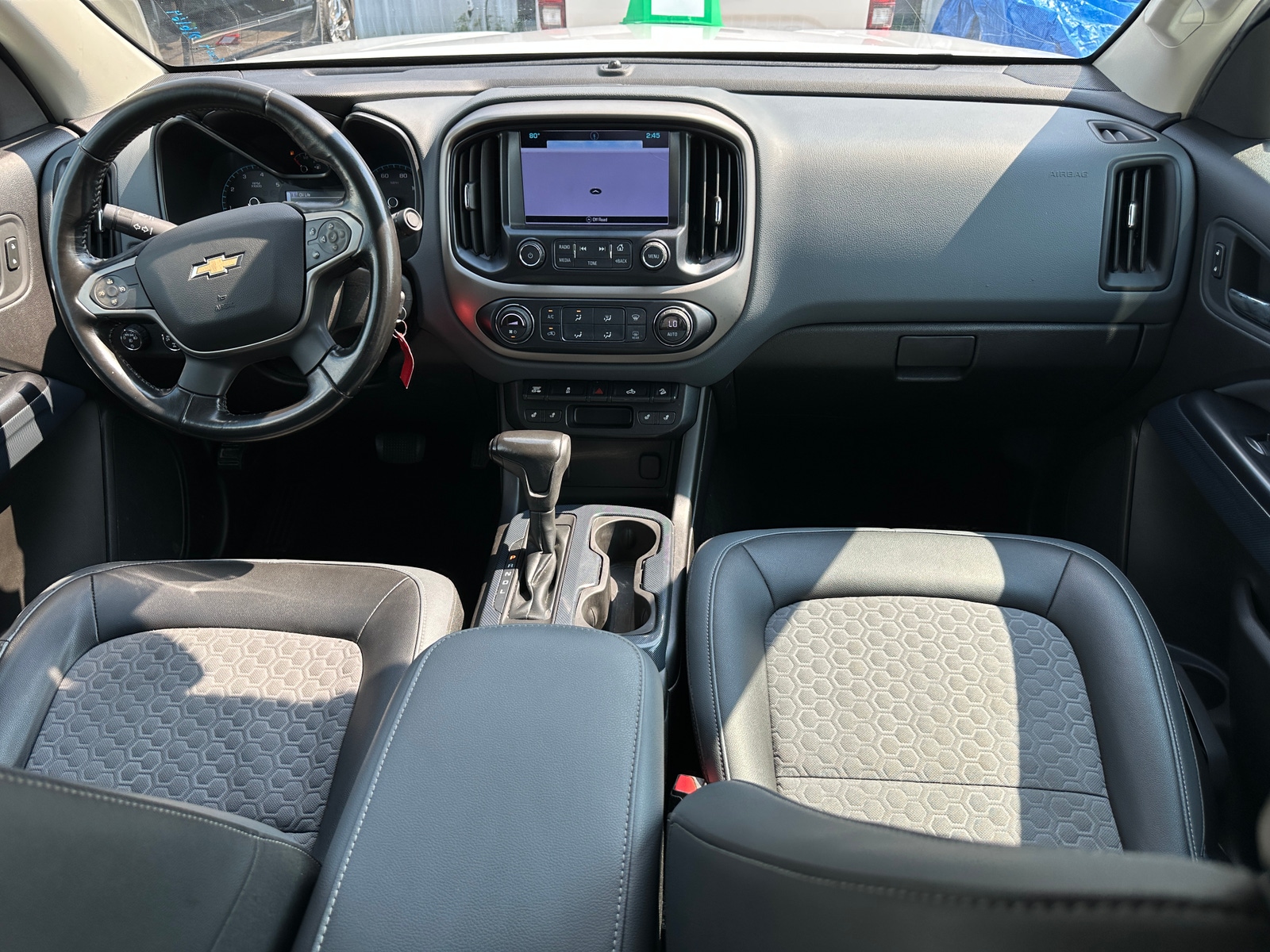 Thumbnail: 2017 Chevrolet Colorado - 3