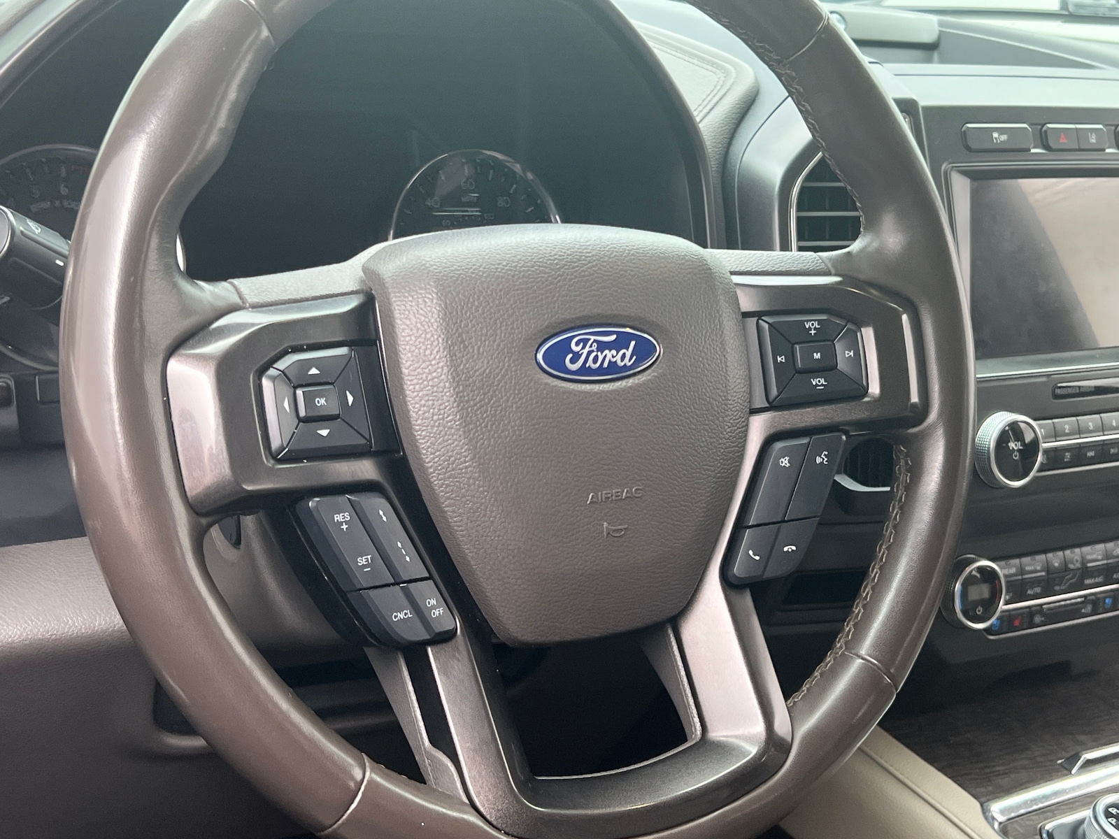 Thumbnail: 2021 Ford Expedition - 4