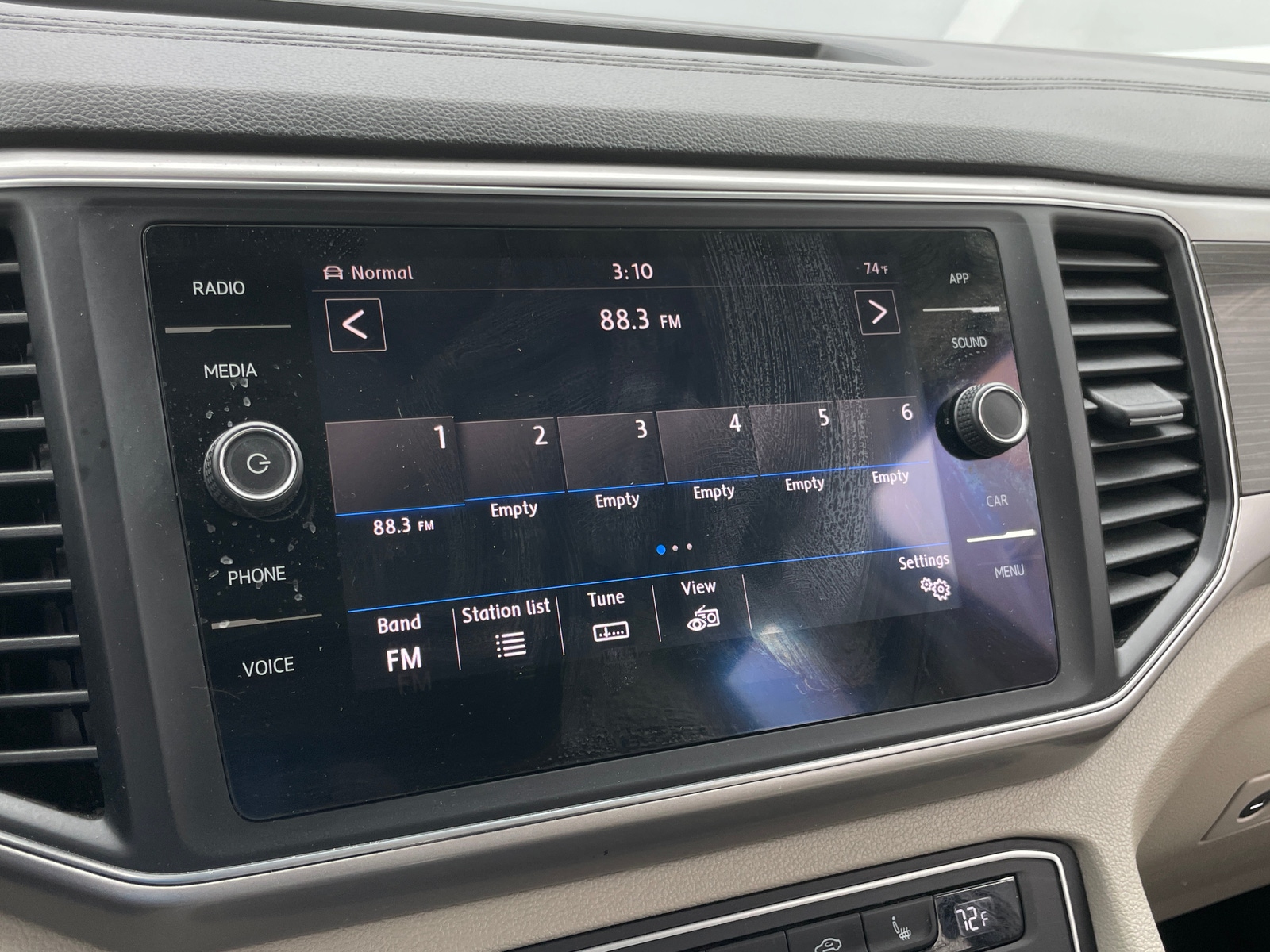 Thumbnail: 2019 Volkswagen Atlas - 3