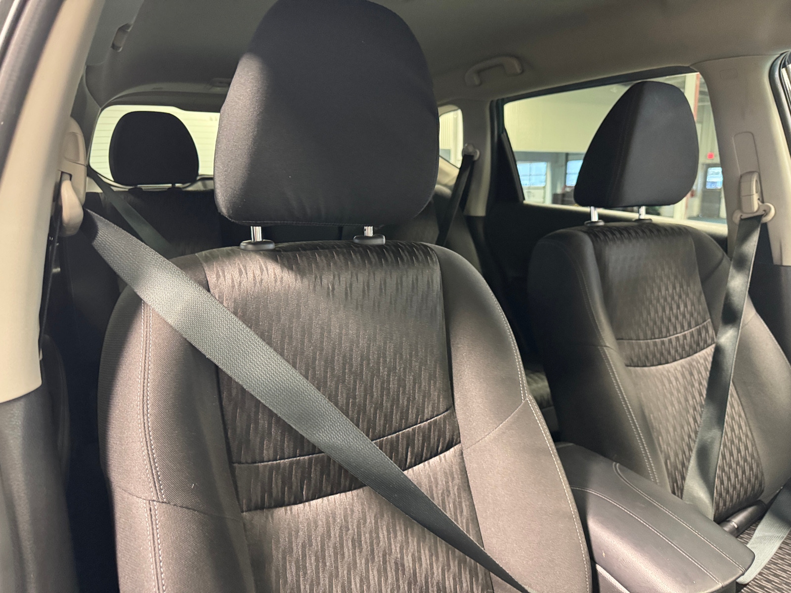 Thumbnail: 2019 Nissan Rogue - 2