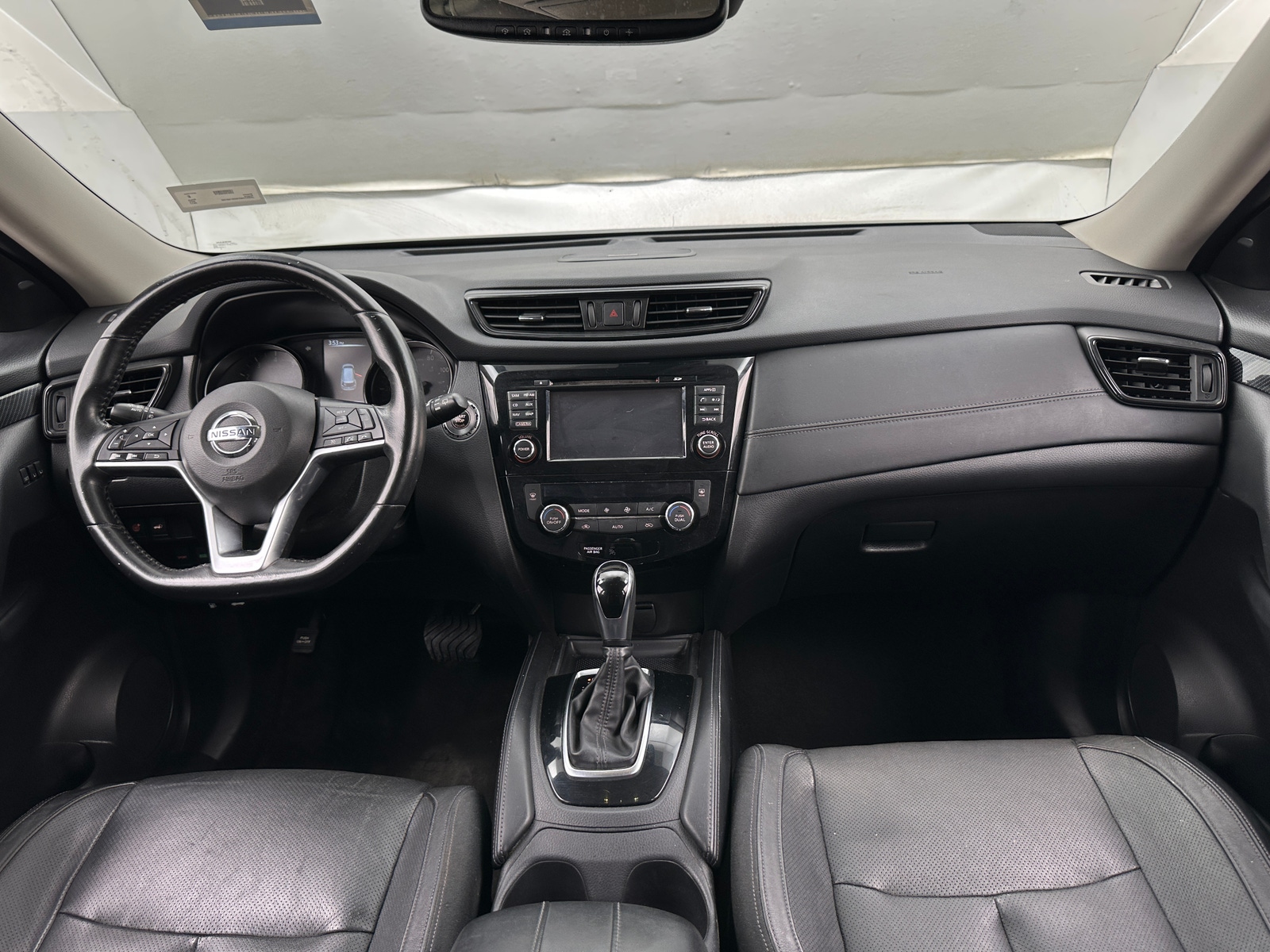 Thumbnail: 2017 Nissan Rogue - 2