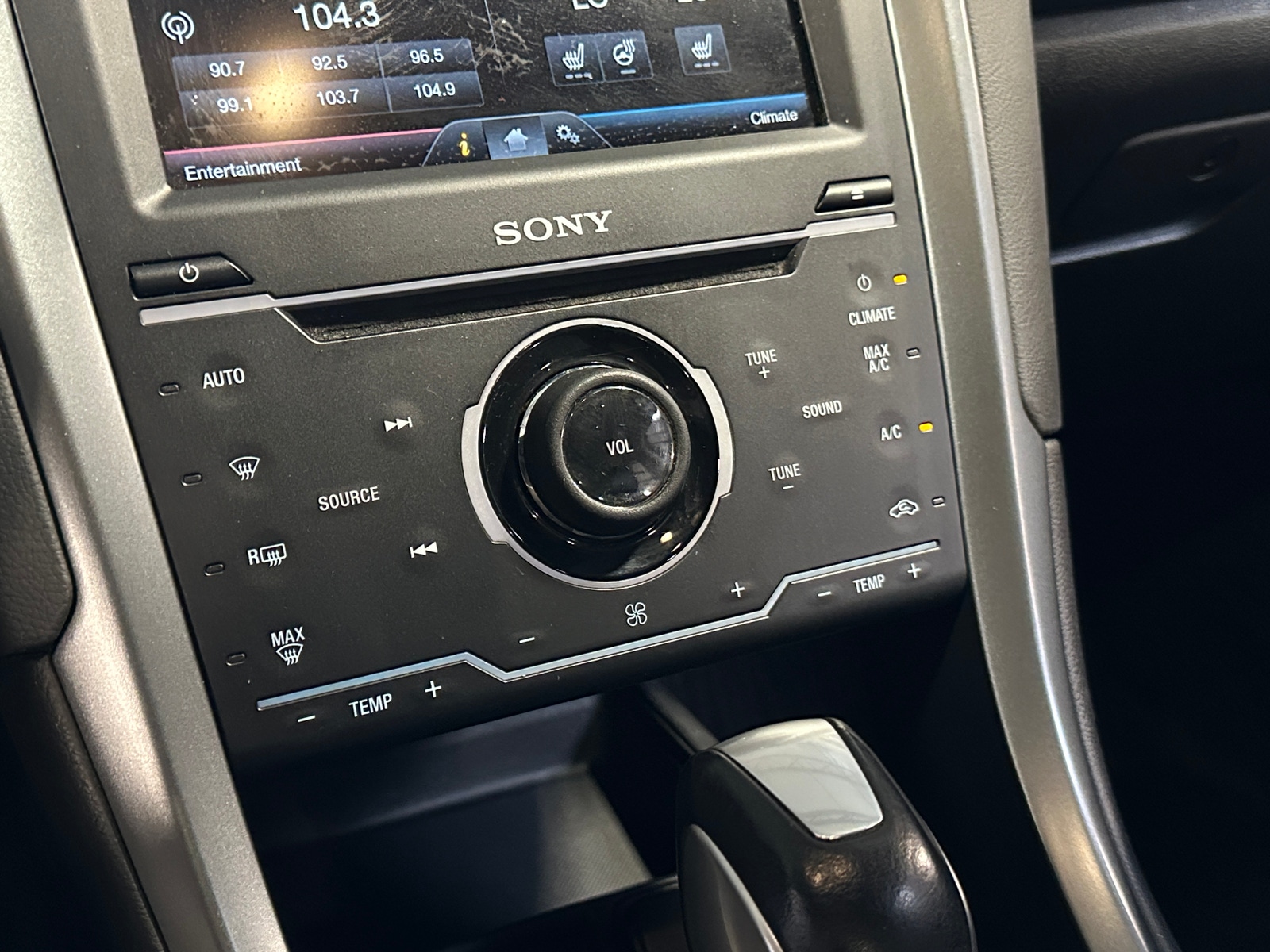 Thumbnail: 2015 Ford Fusion - 3