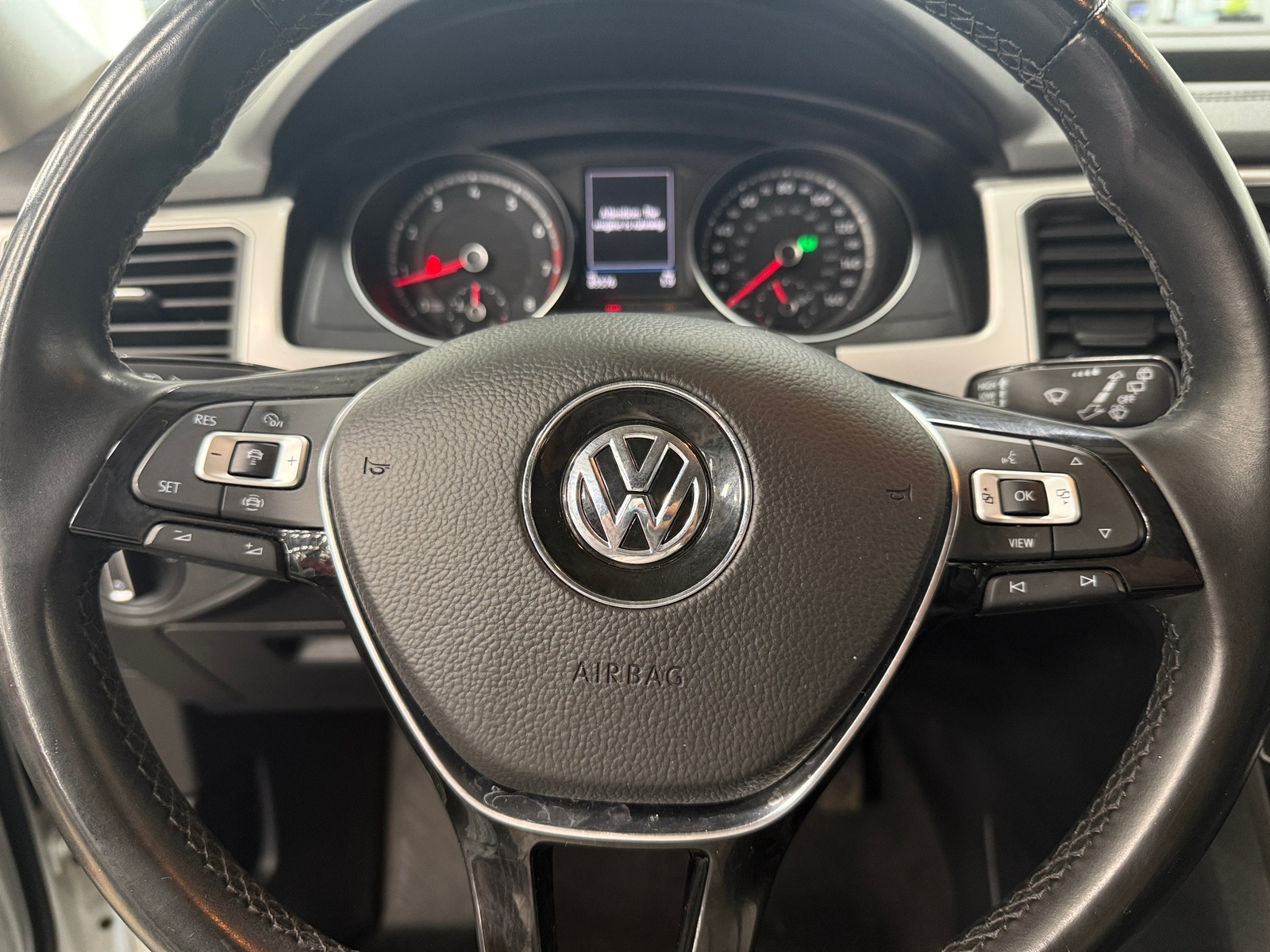 Thumbnail: 2019 Volkswagen Atlas - 4