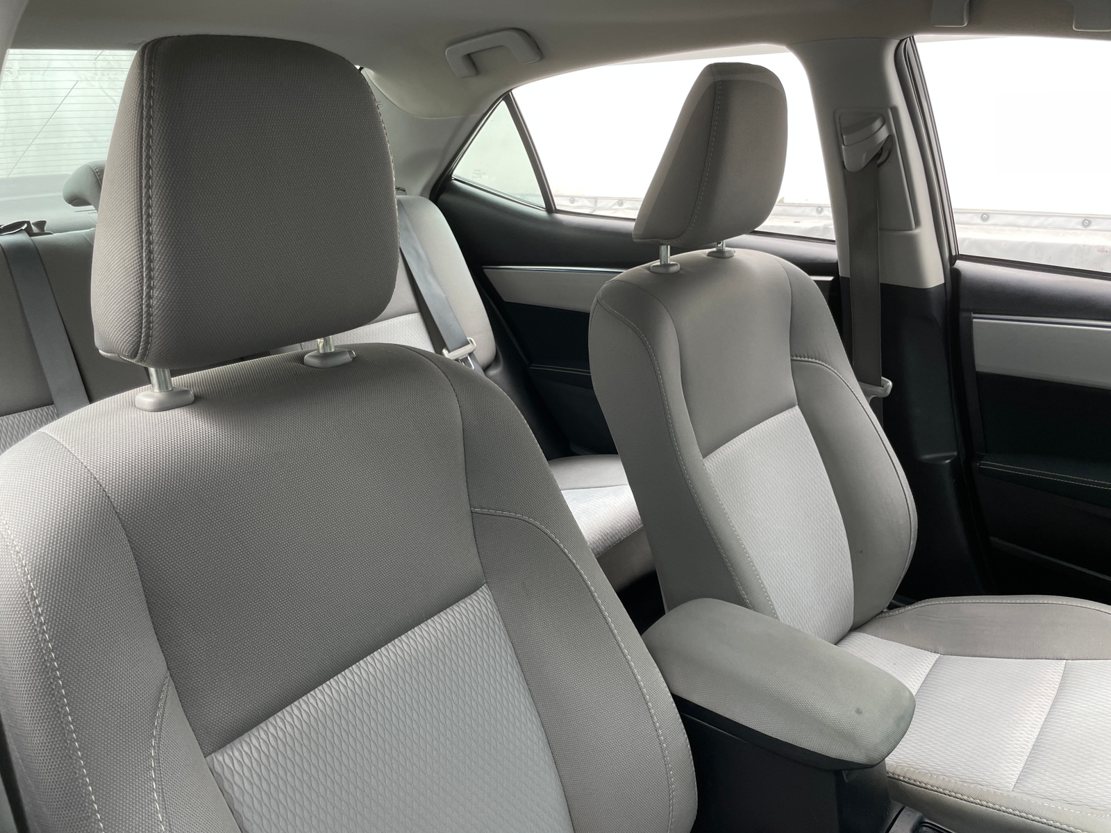 Thumbnail: 2016 Toyota Corolla - 2